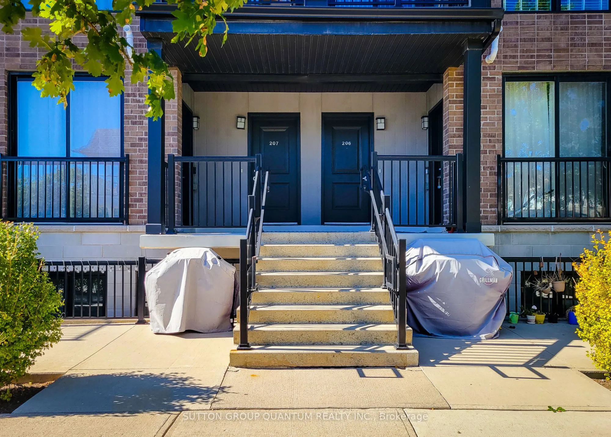 1206 Main Street E, #206