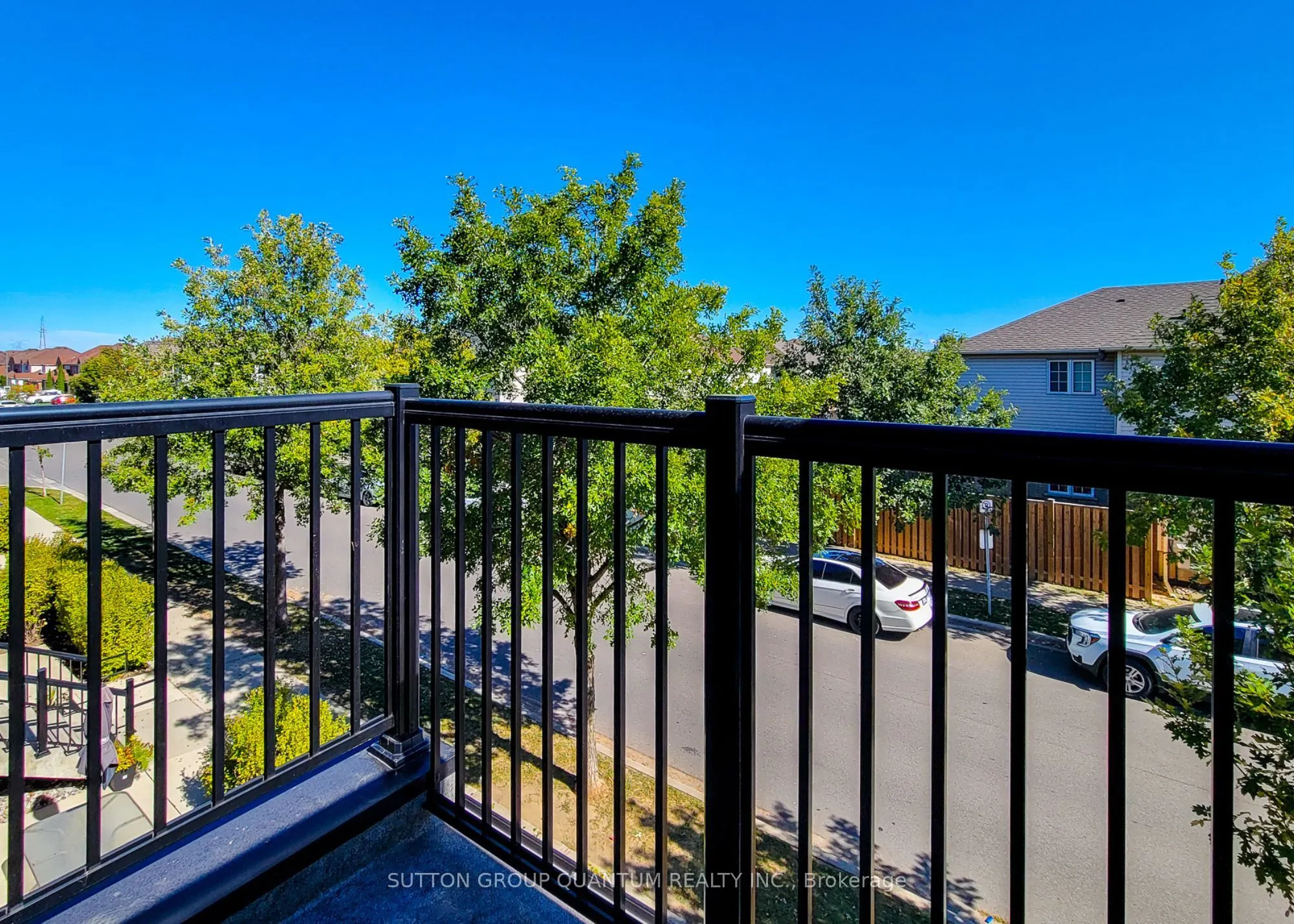 1206 Main Street E, #206