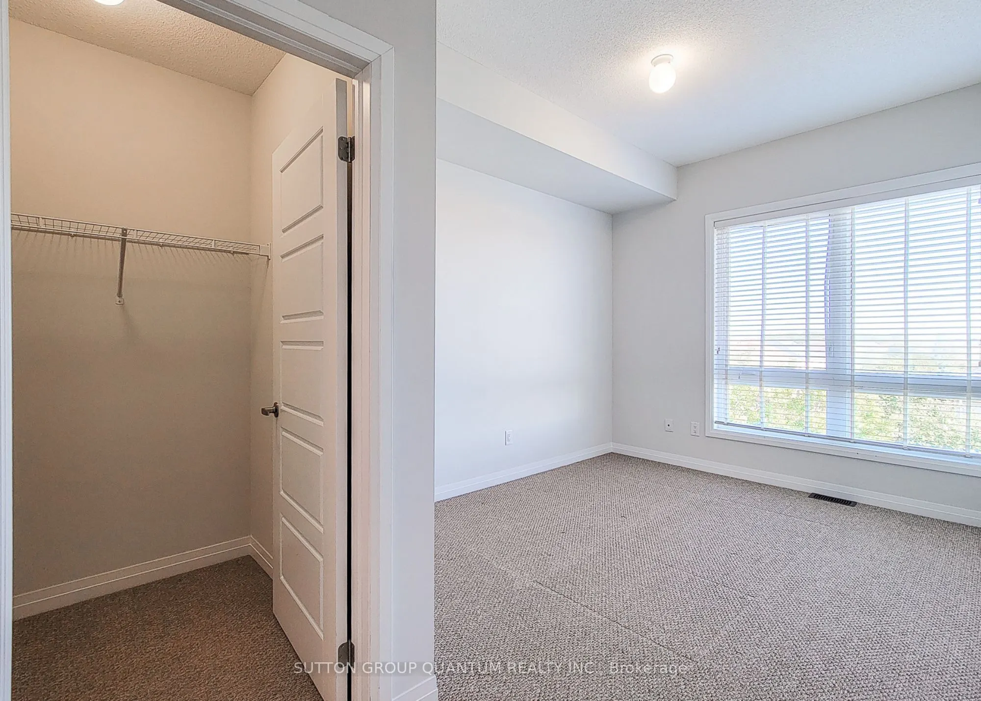 1206 Main Street E, #206