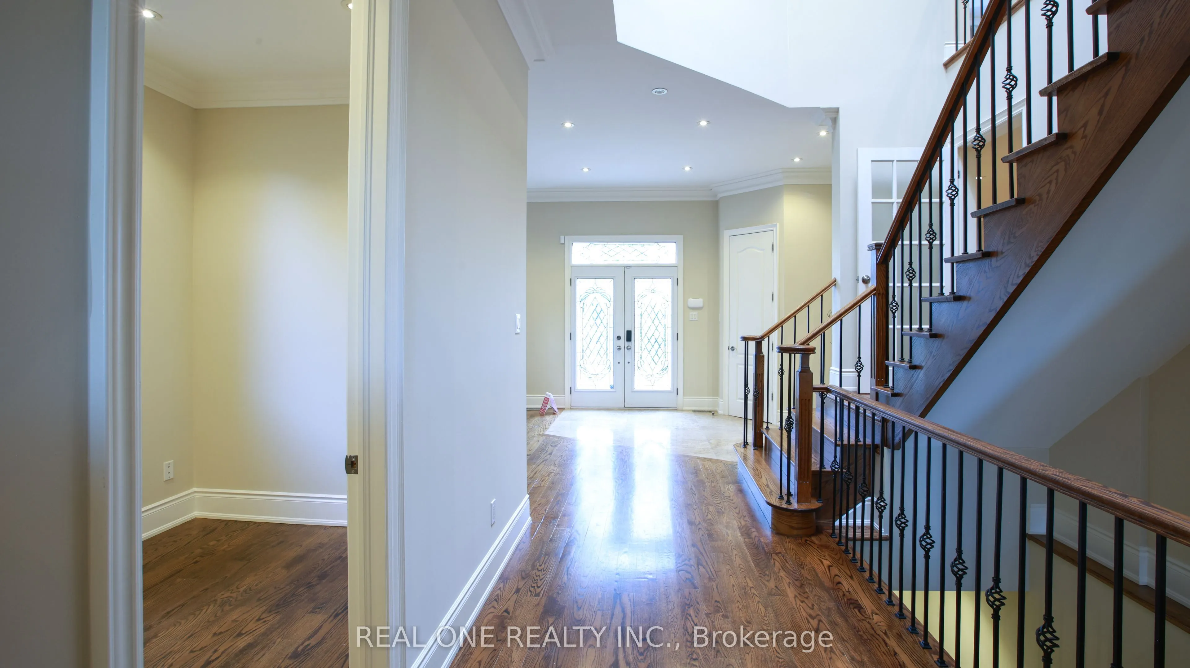 38 Stonegate Road