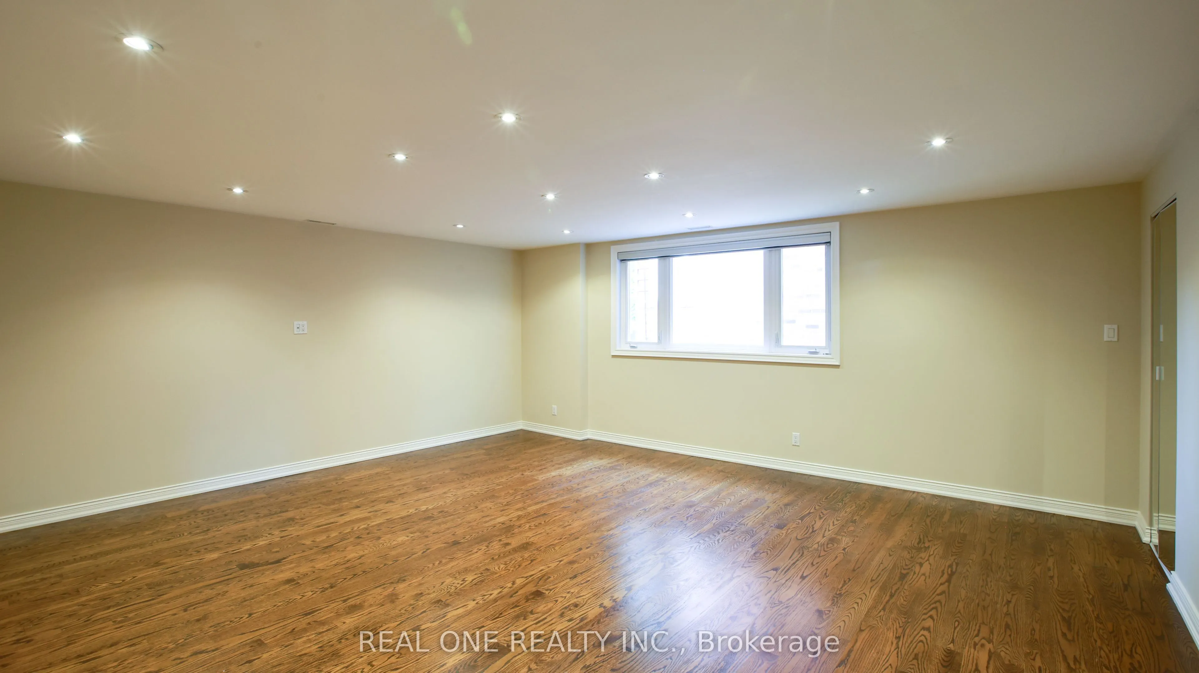 38 Stonegate Road