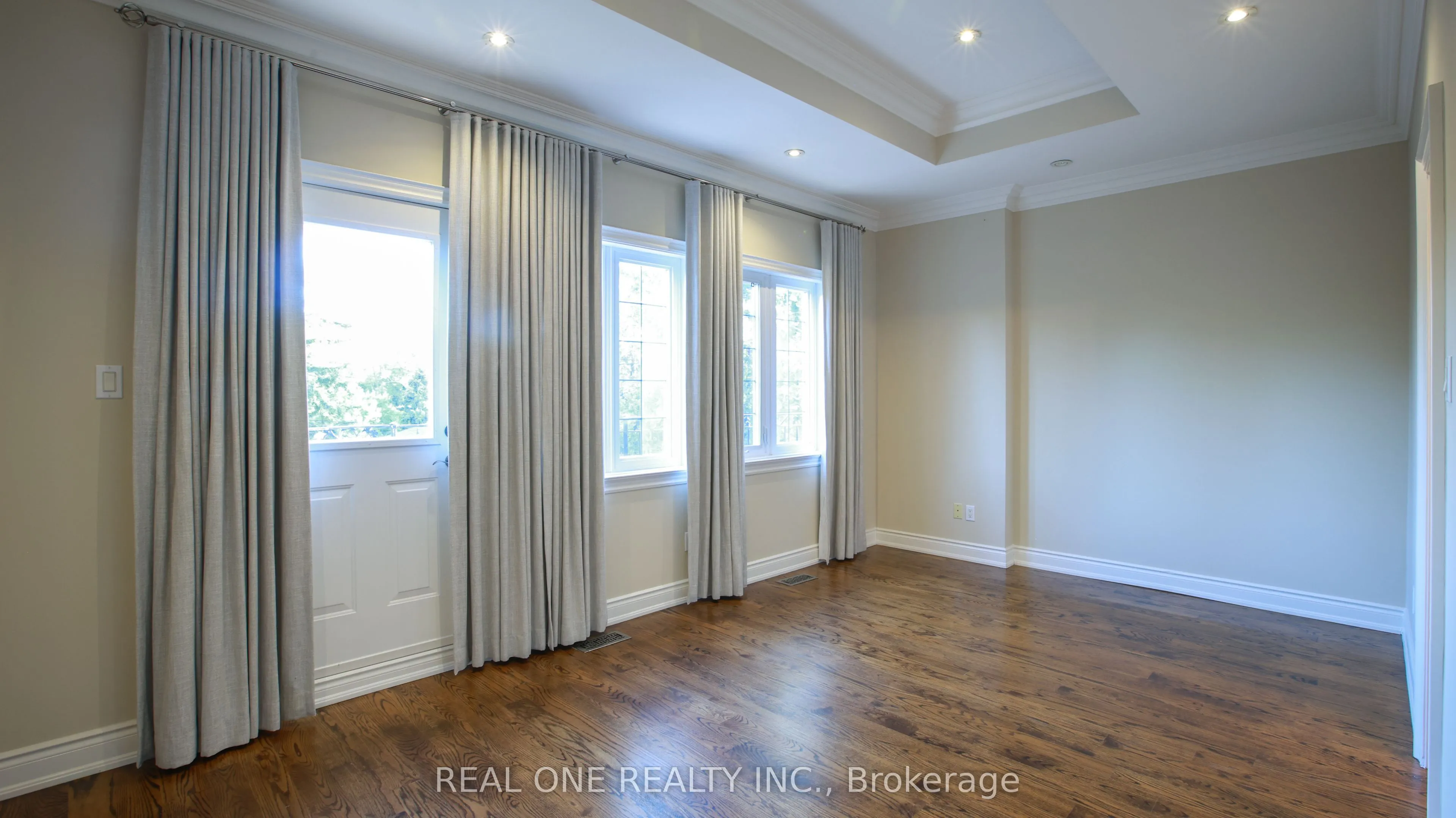 38 Stonegate Road
