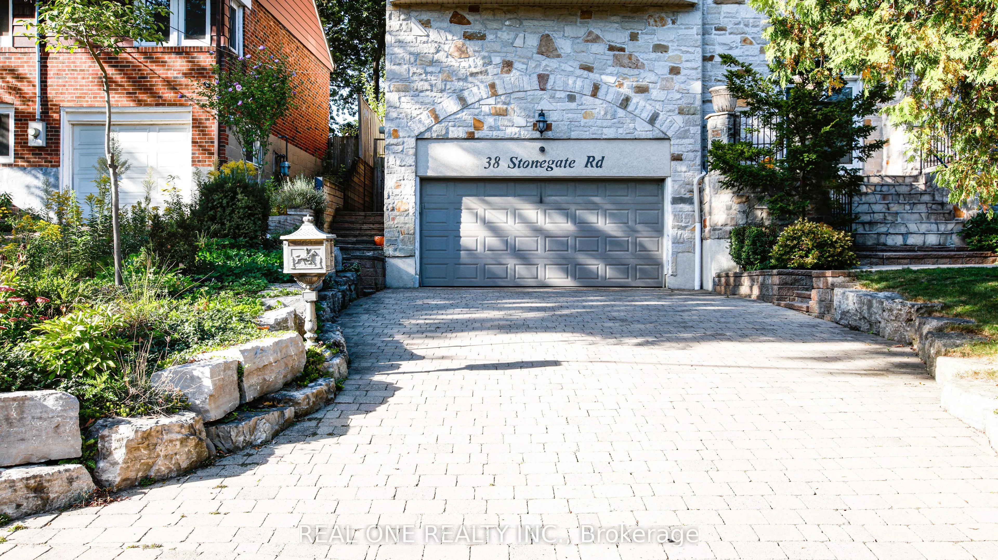 38 Stonegate Road