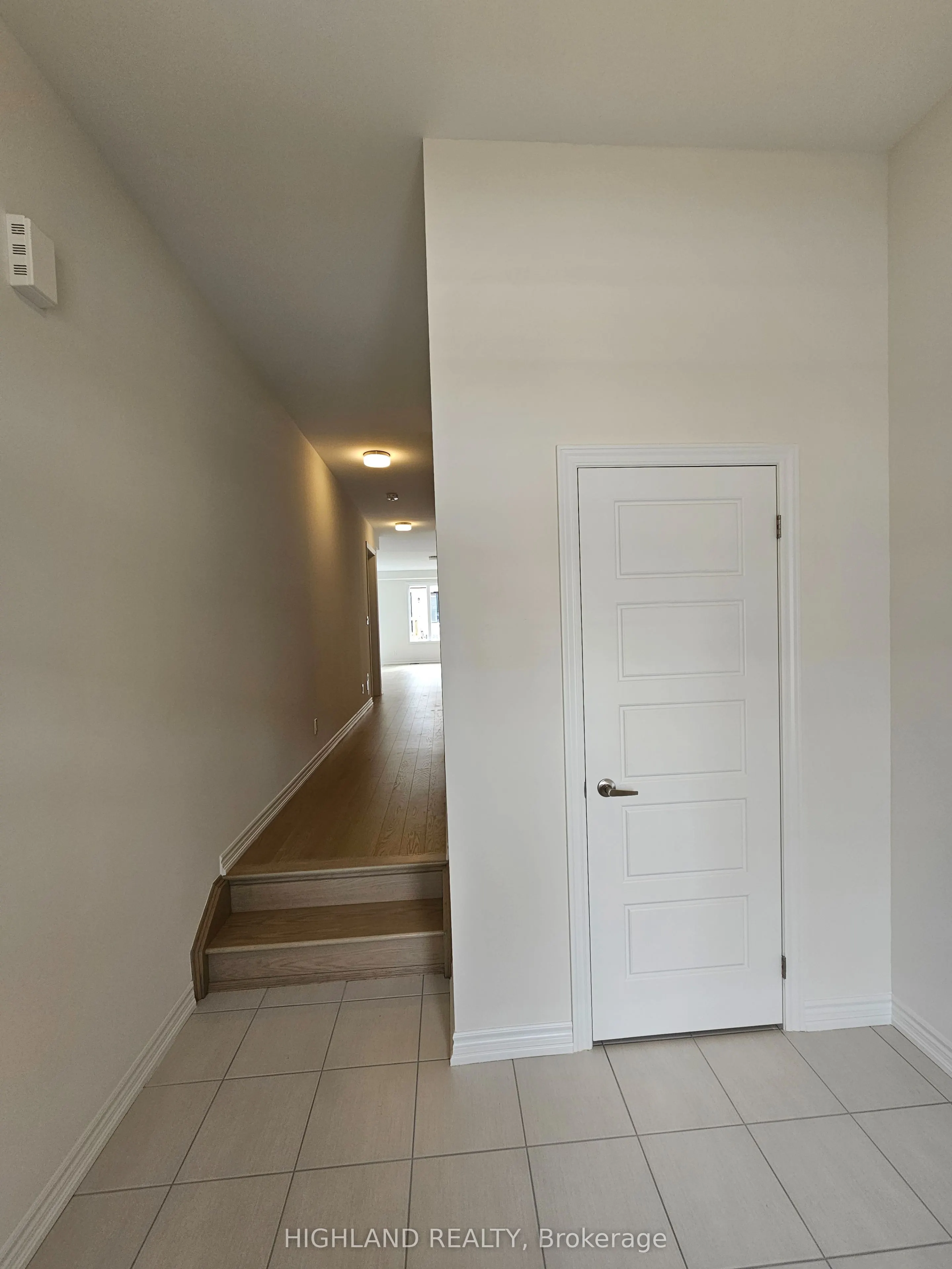 1197 Dartmouth Cres Crescent