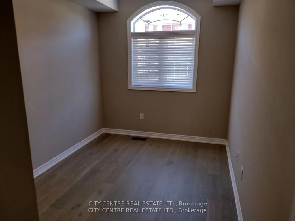 3329 Mockingbird Common Court