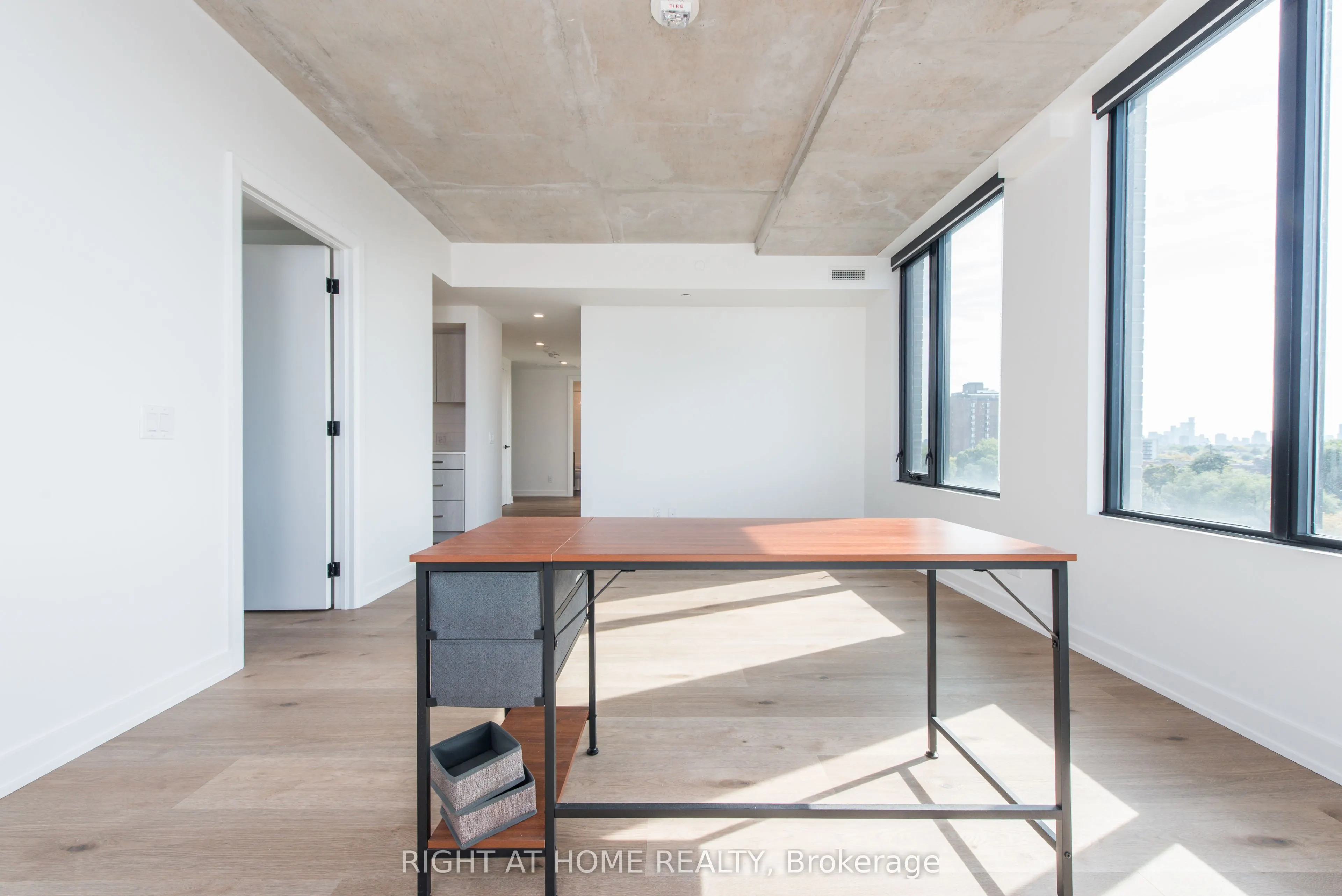 7 Fairbank Avenue W, #601