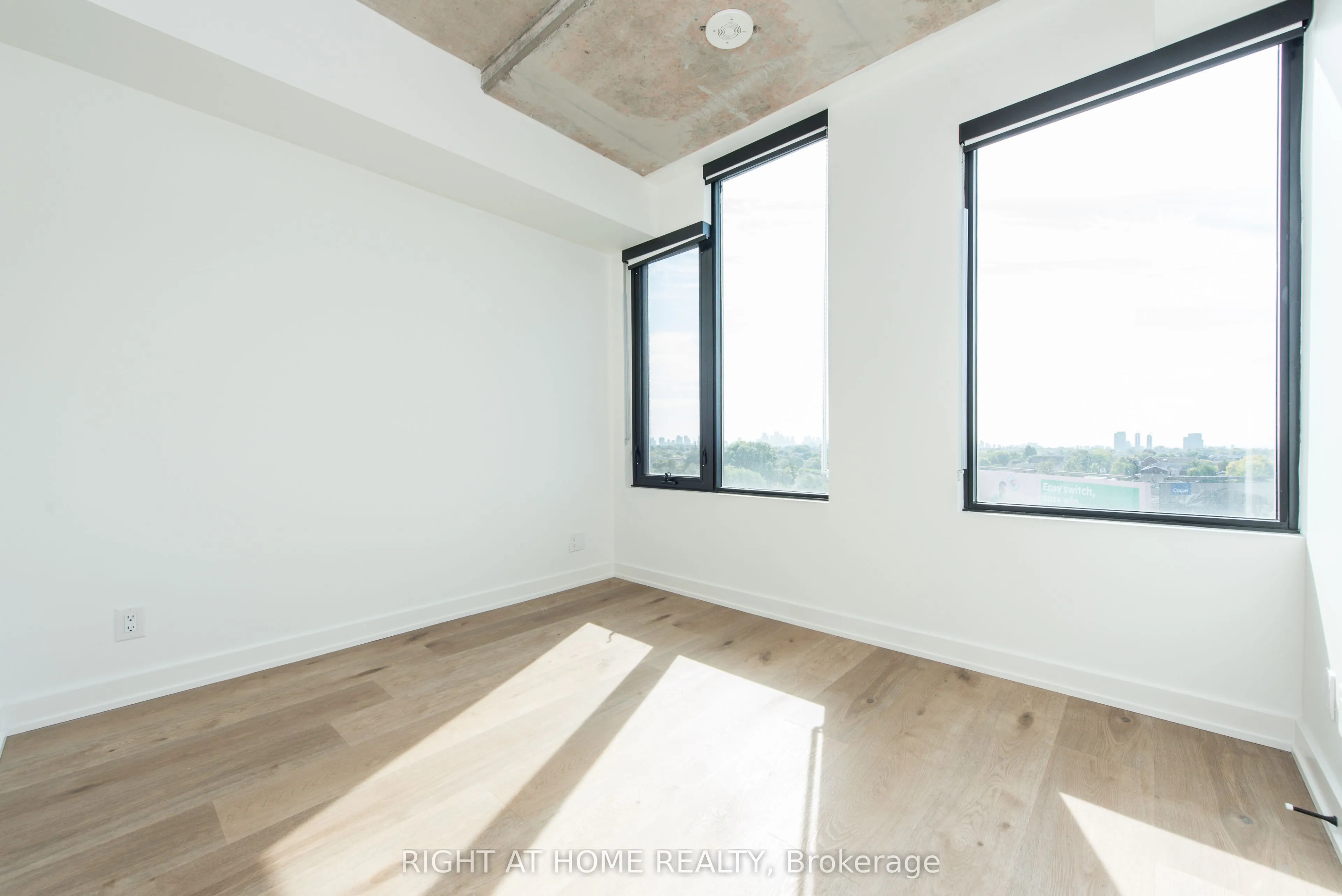 7 Fairbank Avenue W, #601