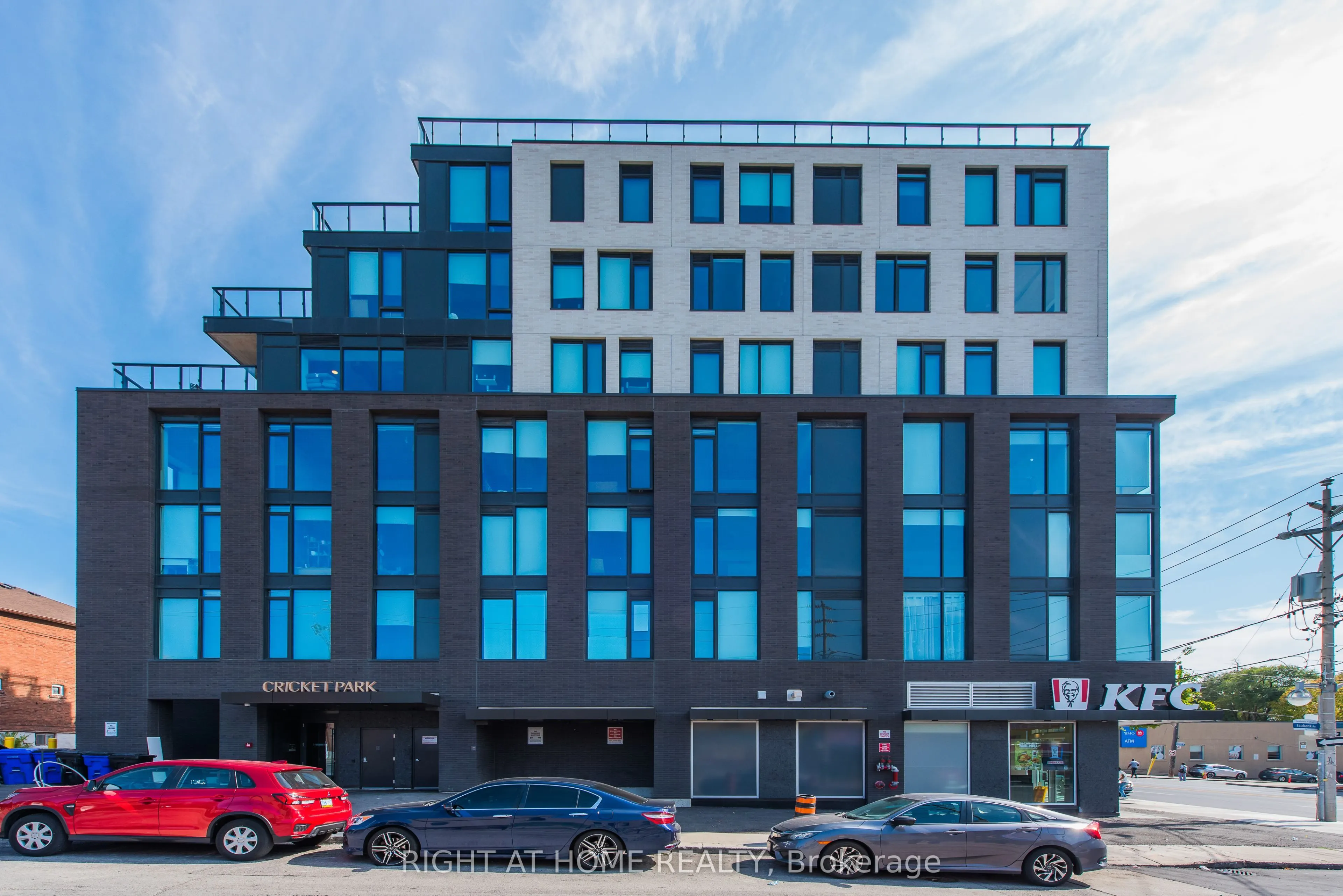 7 Fairbank Avenue W, #601