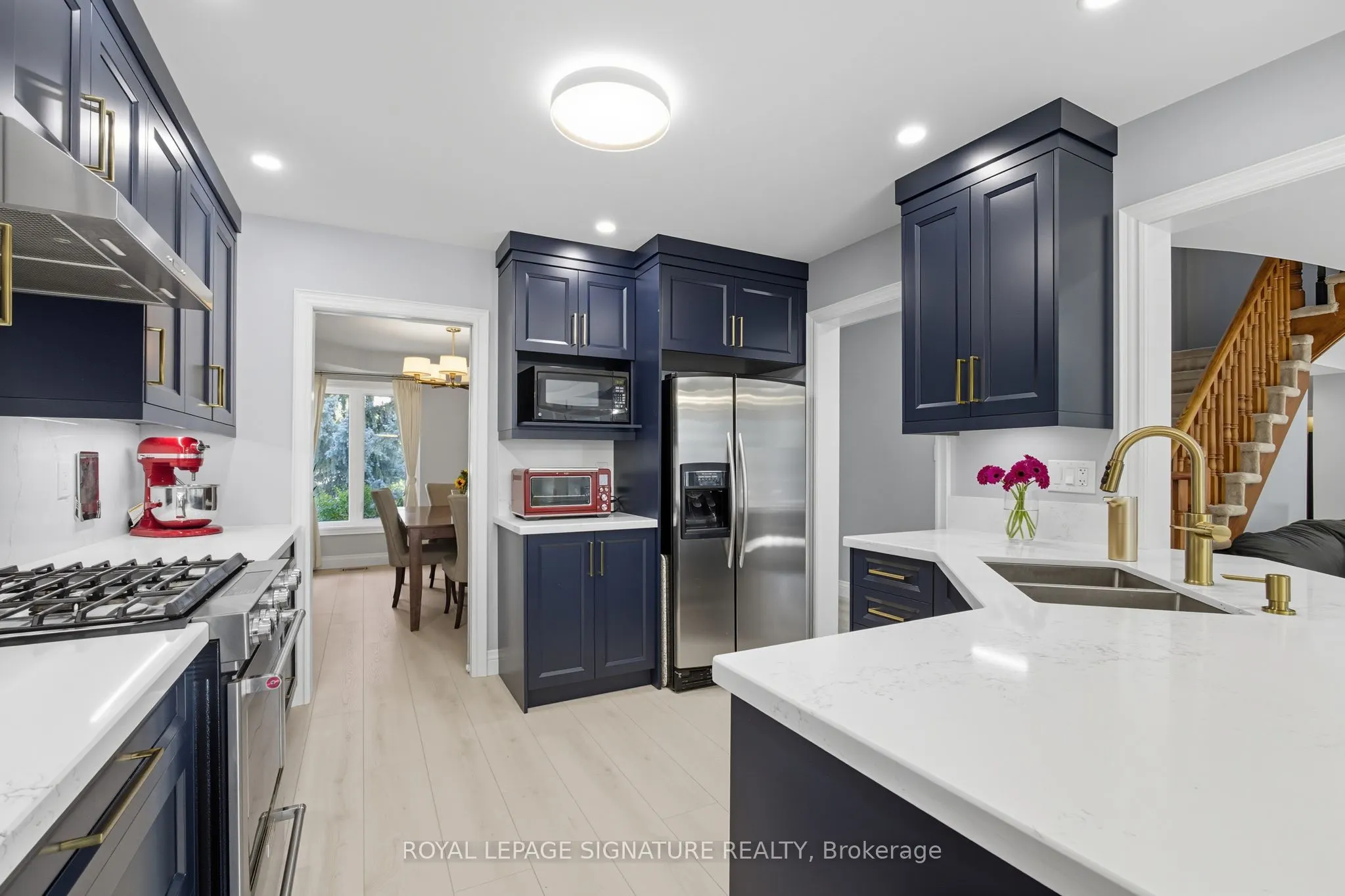 2105 Newell Crescent