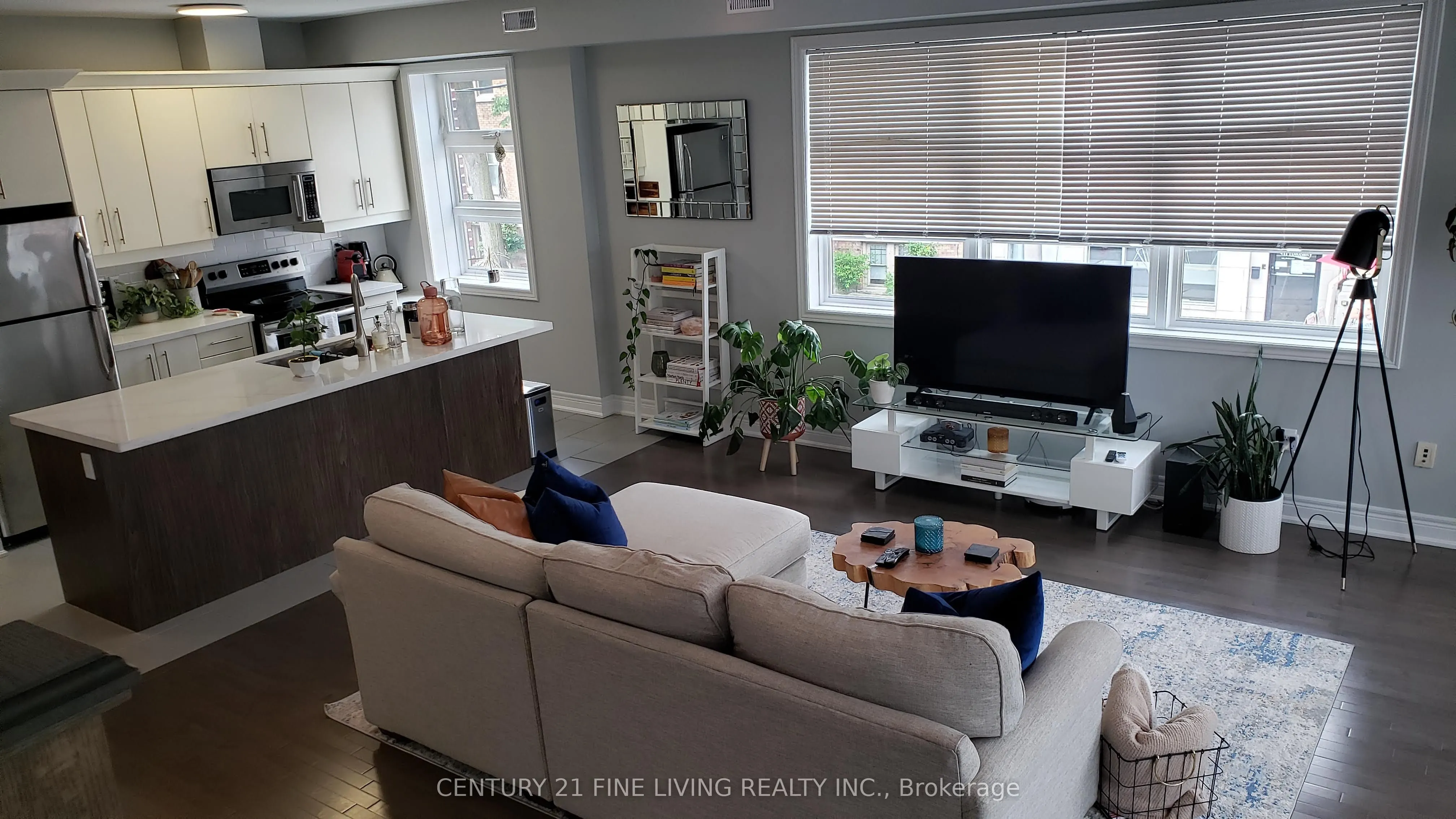 3077 Dundas Street W, #201