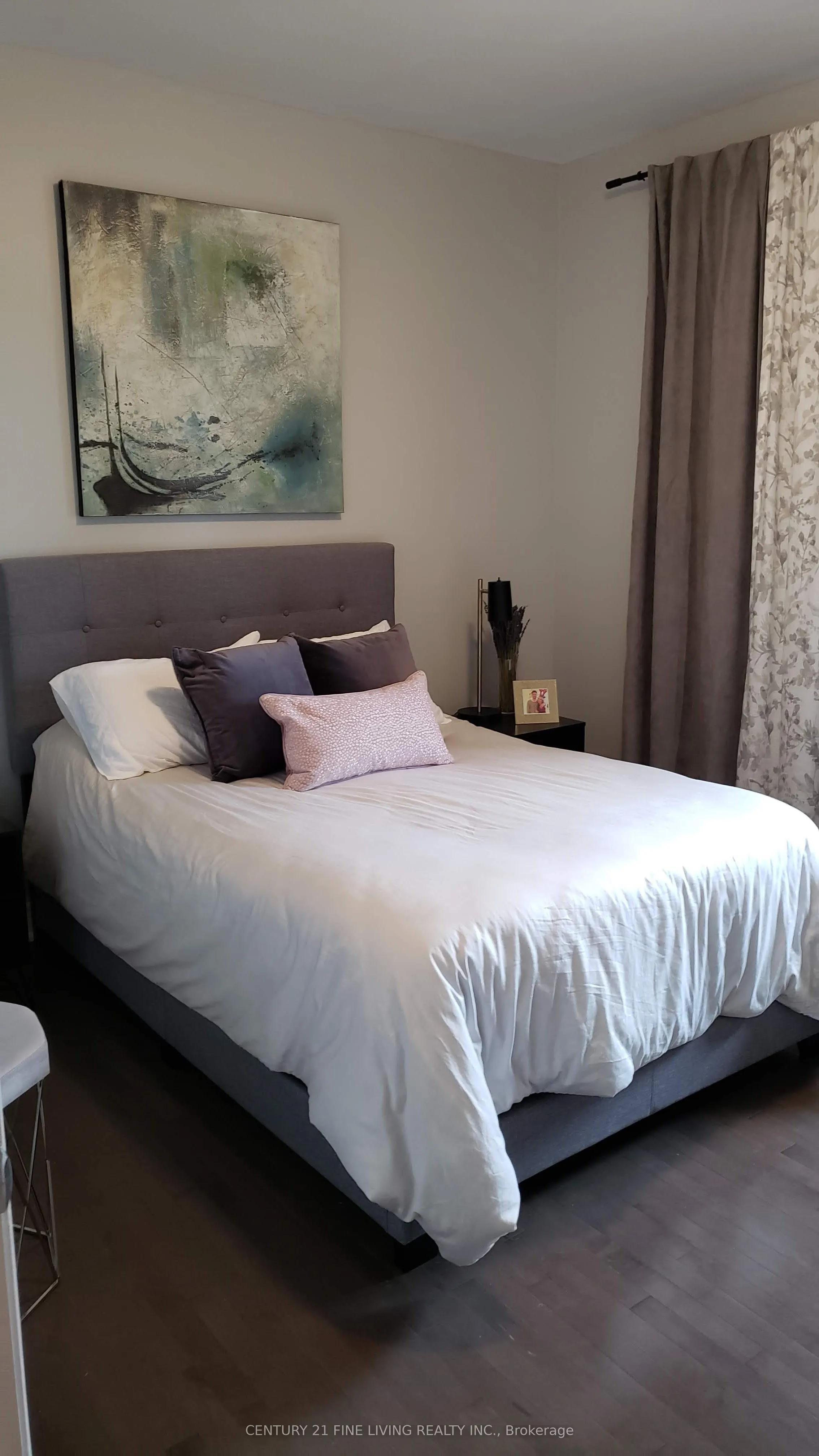 3077 Dundas Street W, #201