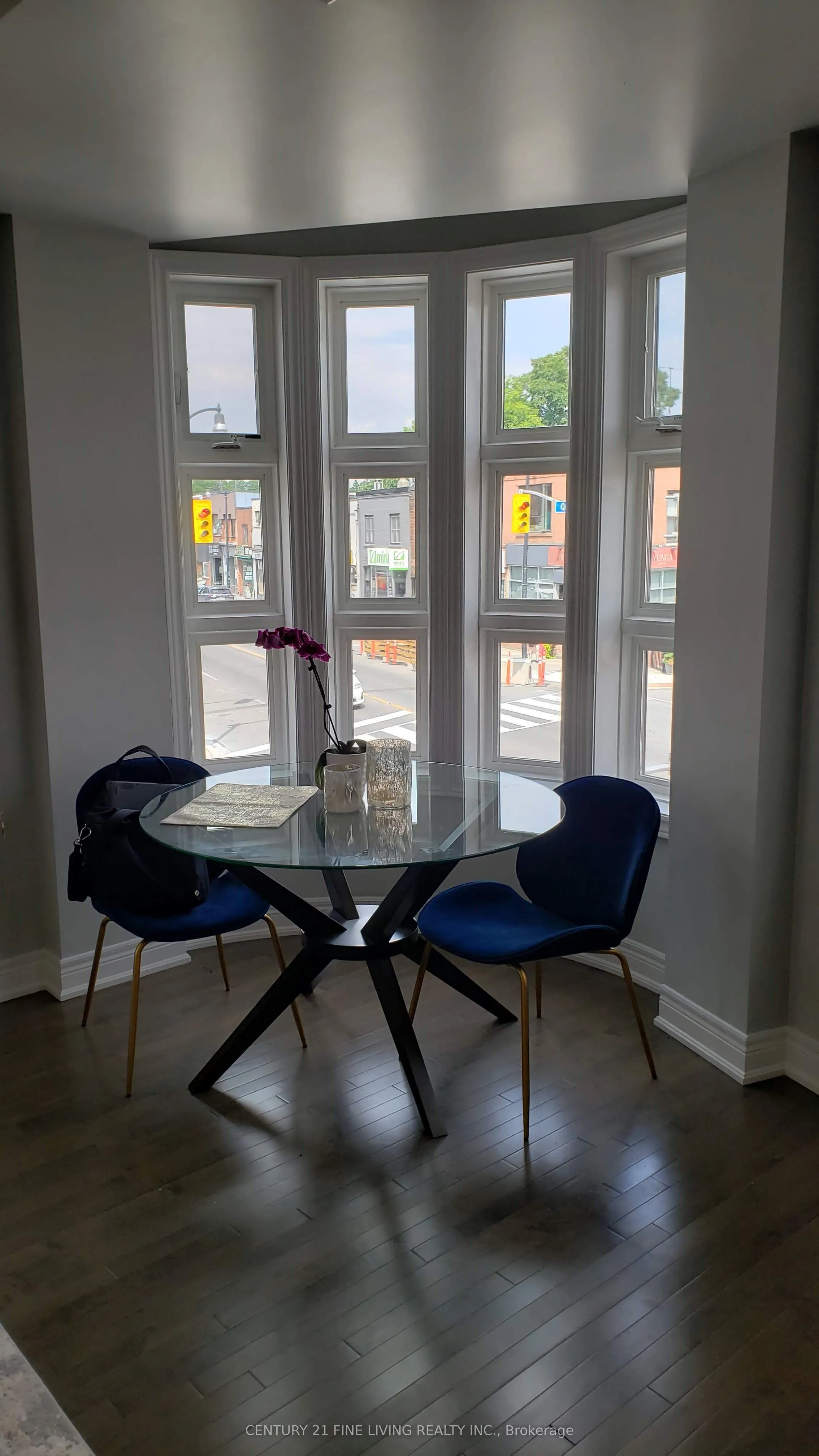 3077 Dundas Street W, #201