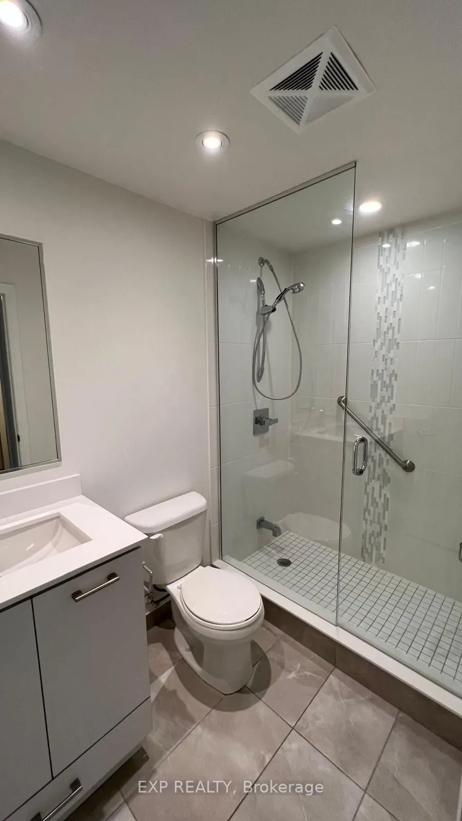 2480 Prince Michael Drive, #521