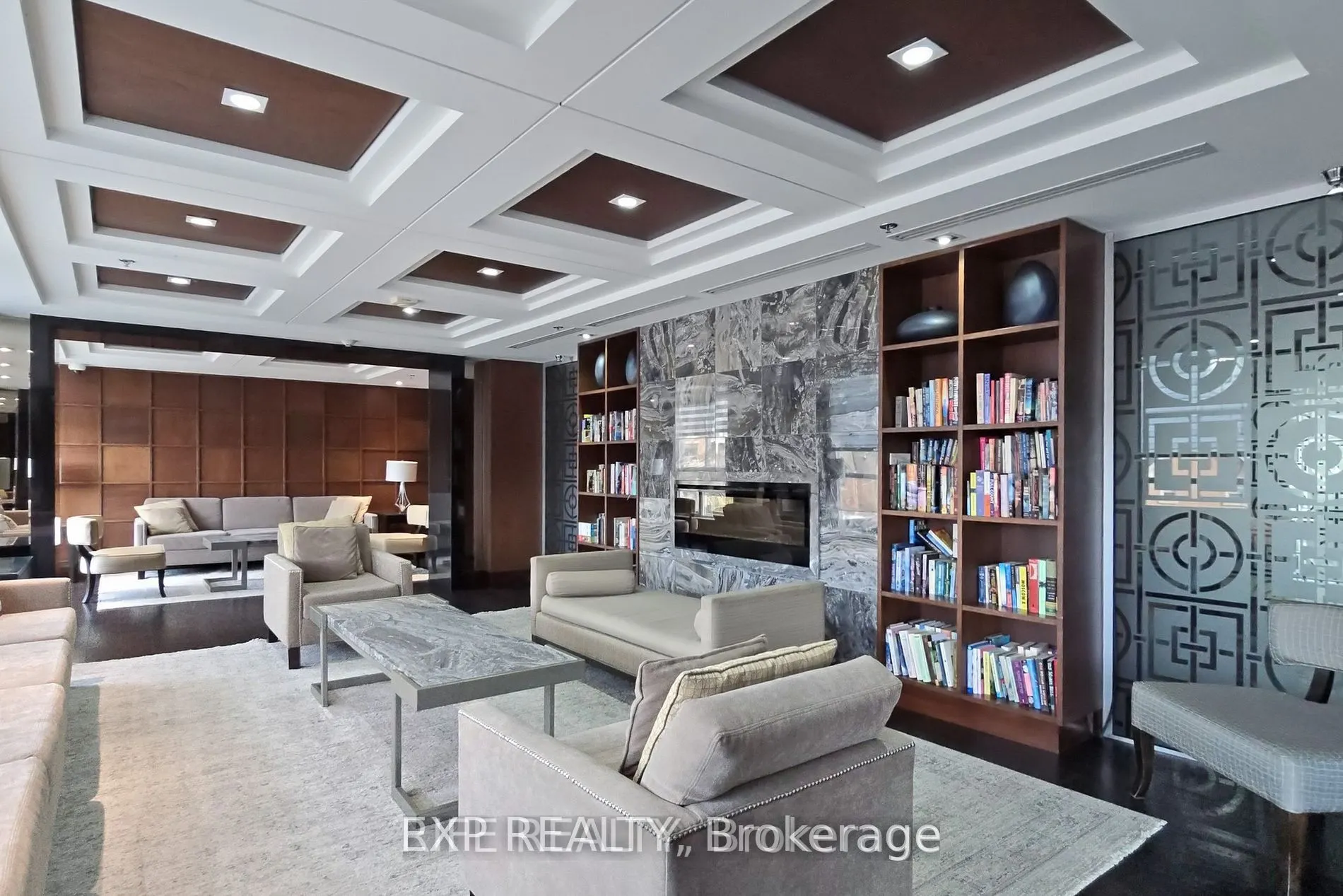 2480 Prince Michael Drive, #521