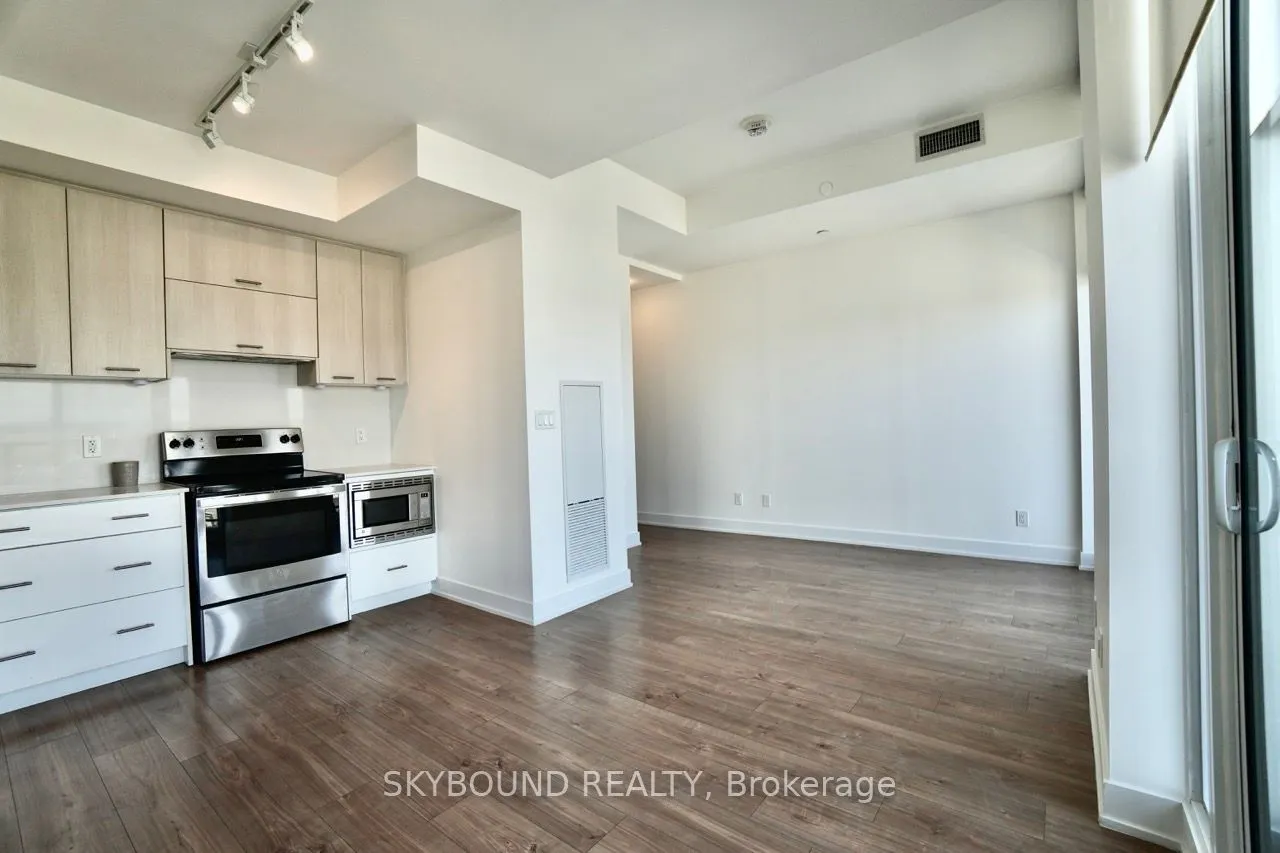 180 Veterans Drive, #611