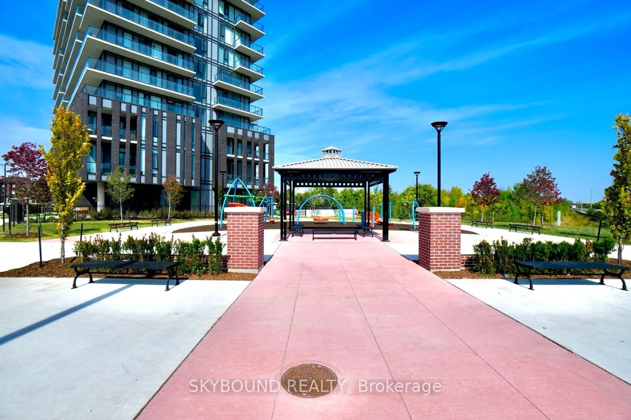 180 Veterans Drive, #611