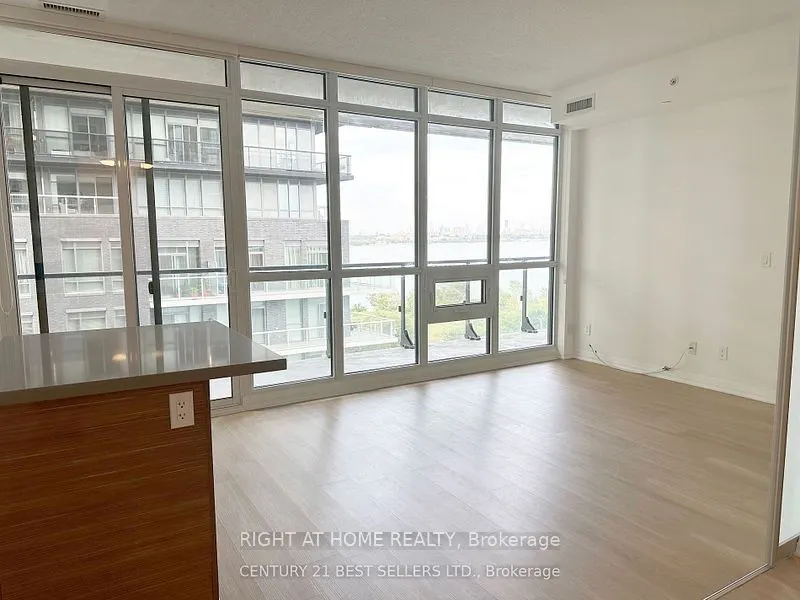 59 Annie Craig Drive, #602