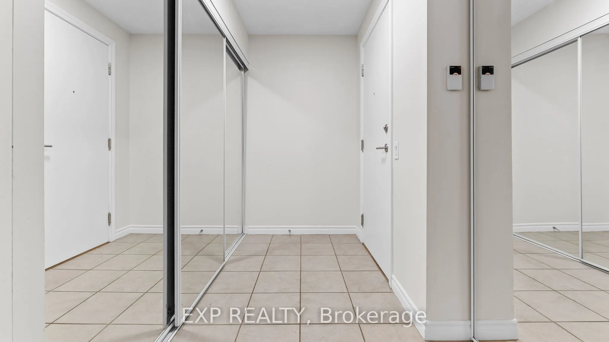 5233 Dundas Street W, #420