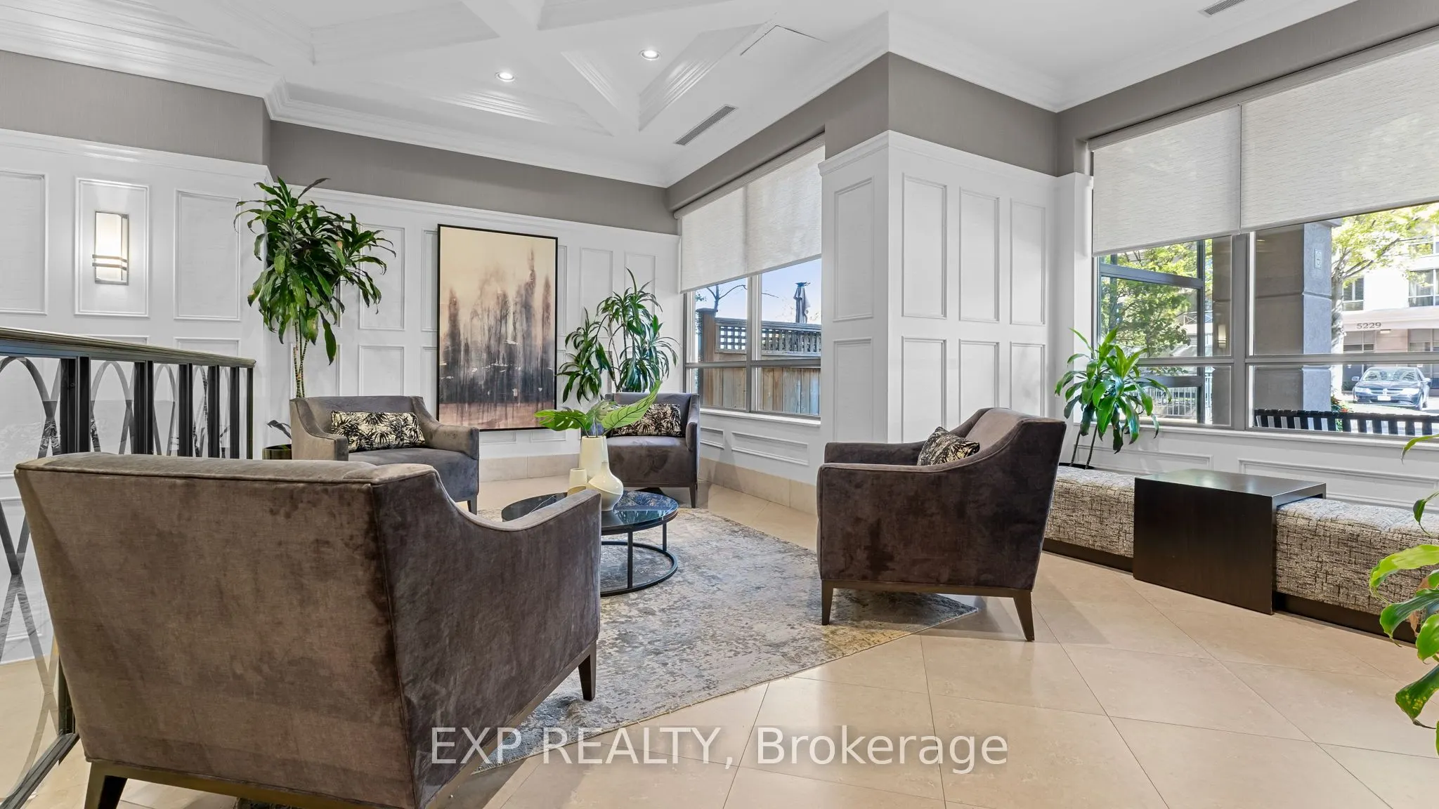 5233 Dundas Street W, #420