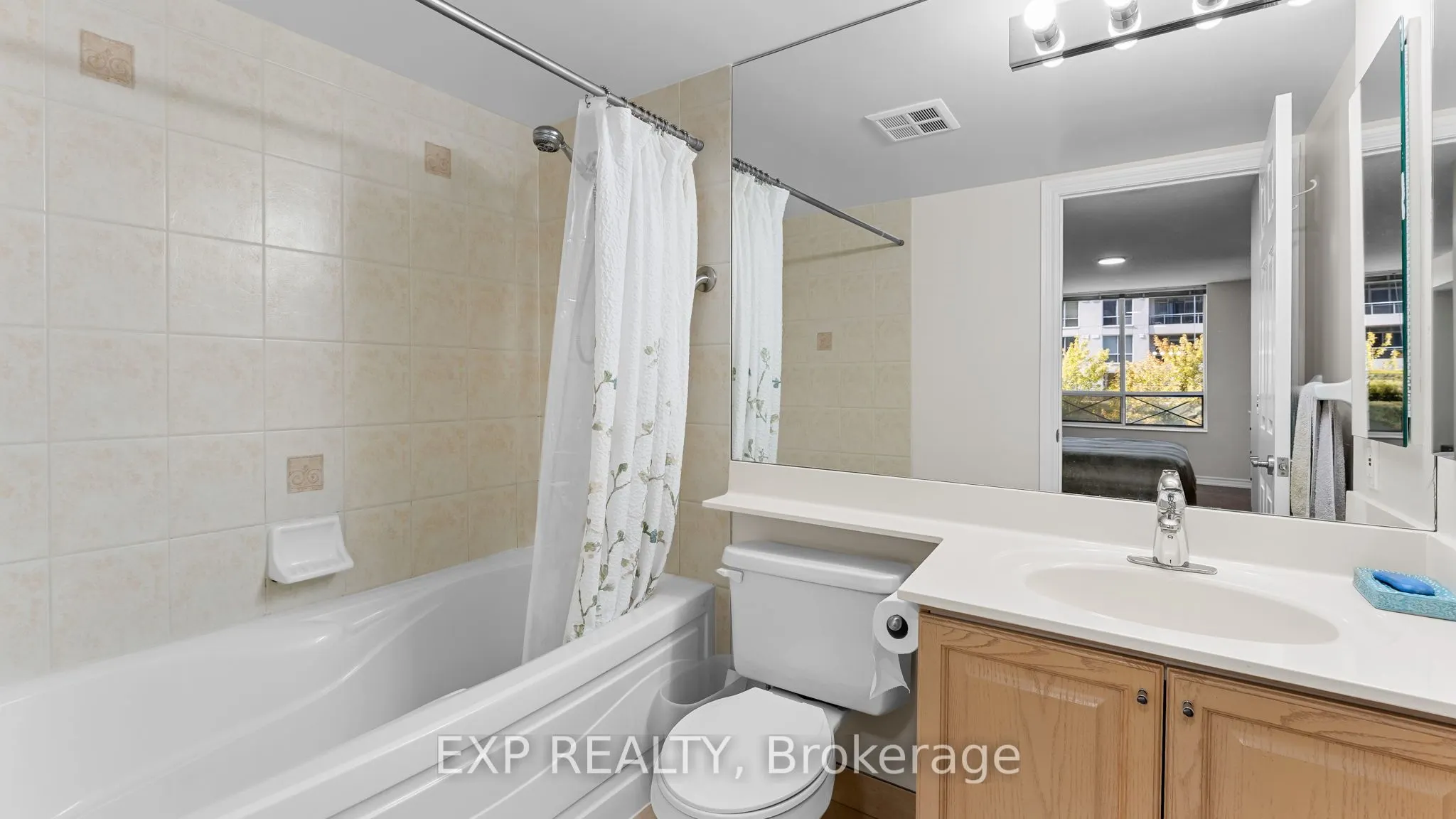 5233 Dundas Street W, #420
