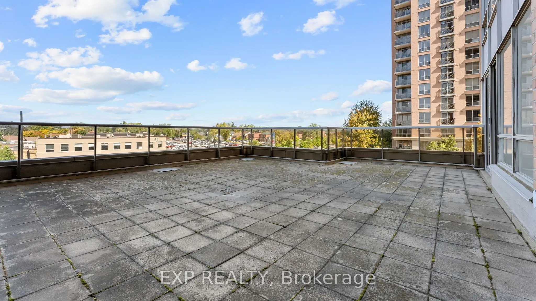 5233 Dundas Street W, #420