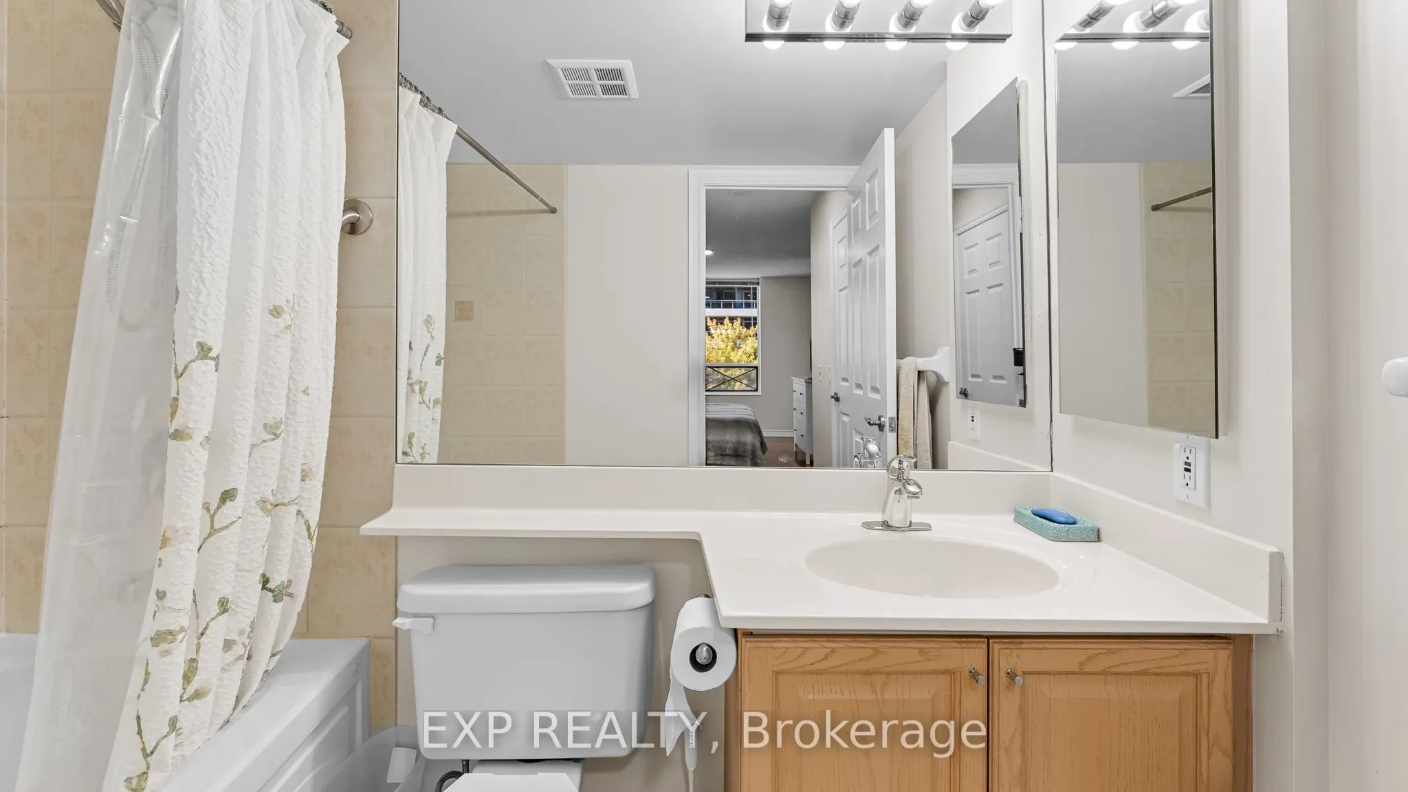 5233 Dundas Street W, #420