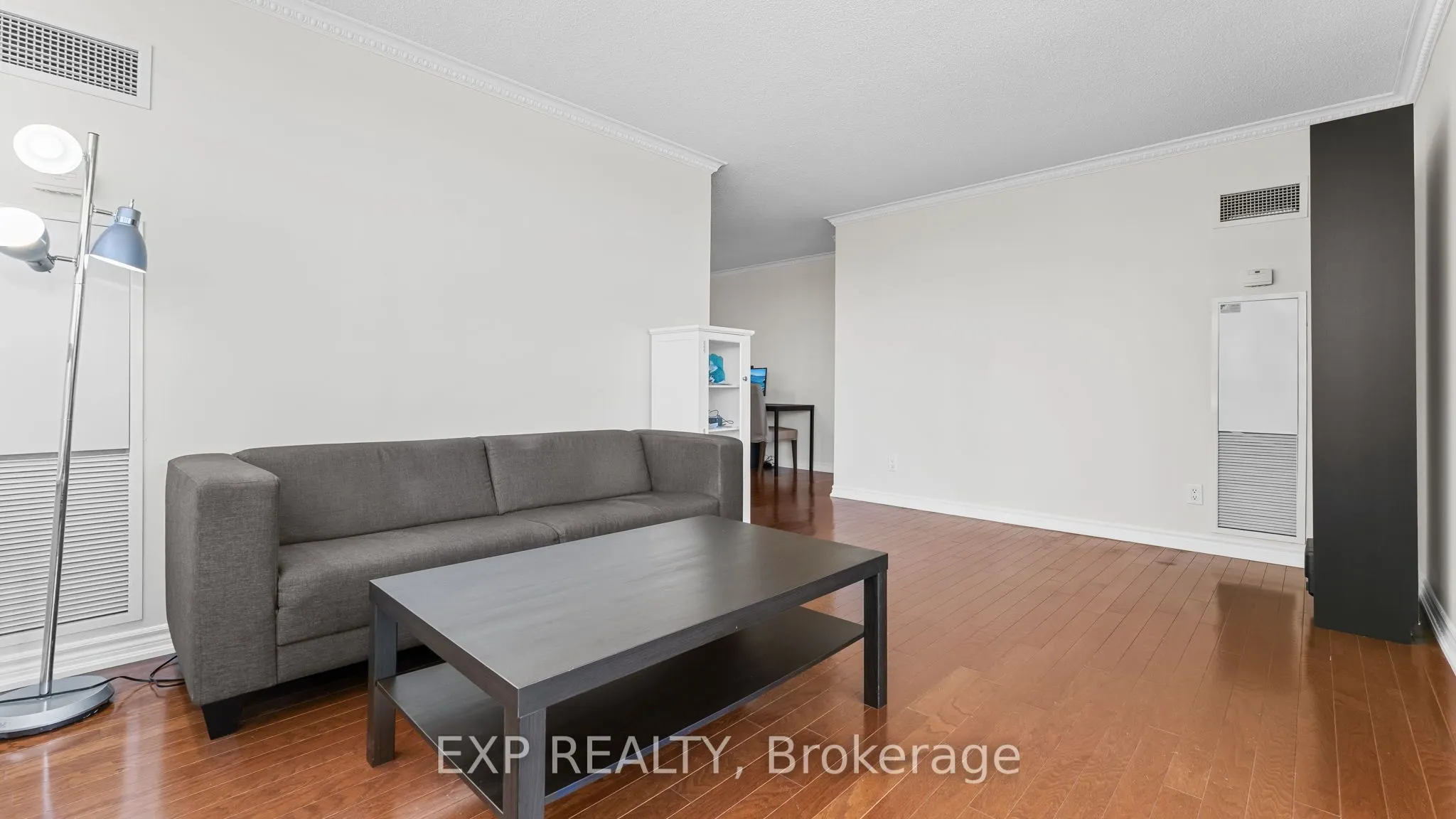 5233 Dundas Street W, #420