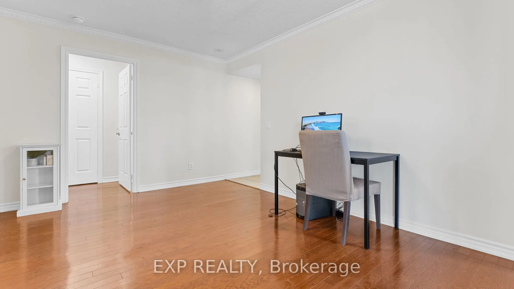 5233 Dundas Street W, #420