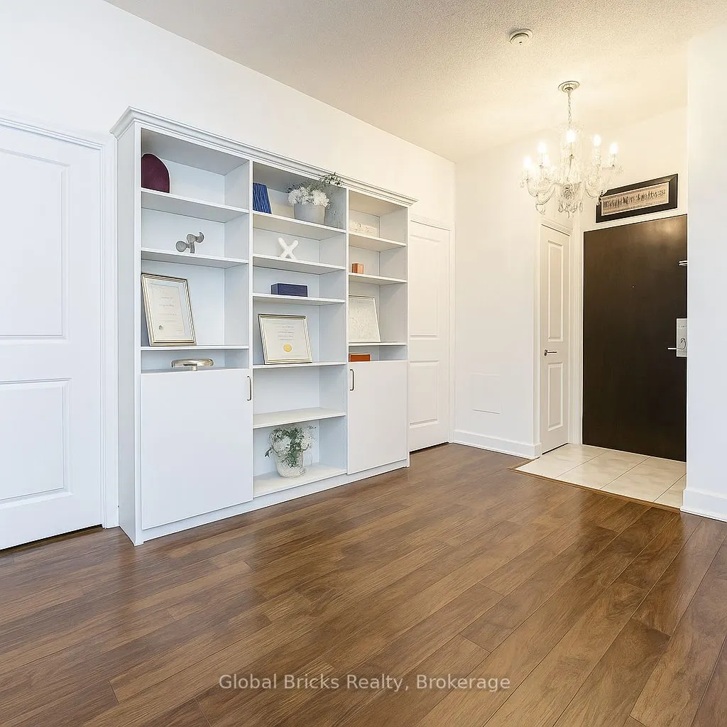 60 Absolute Avenue, #308