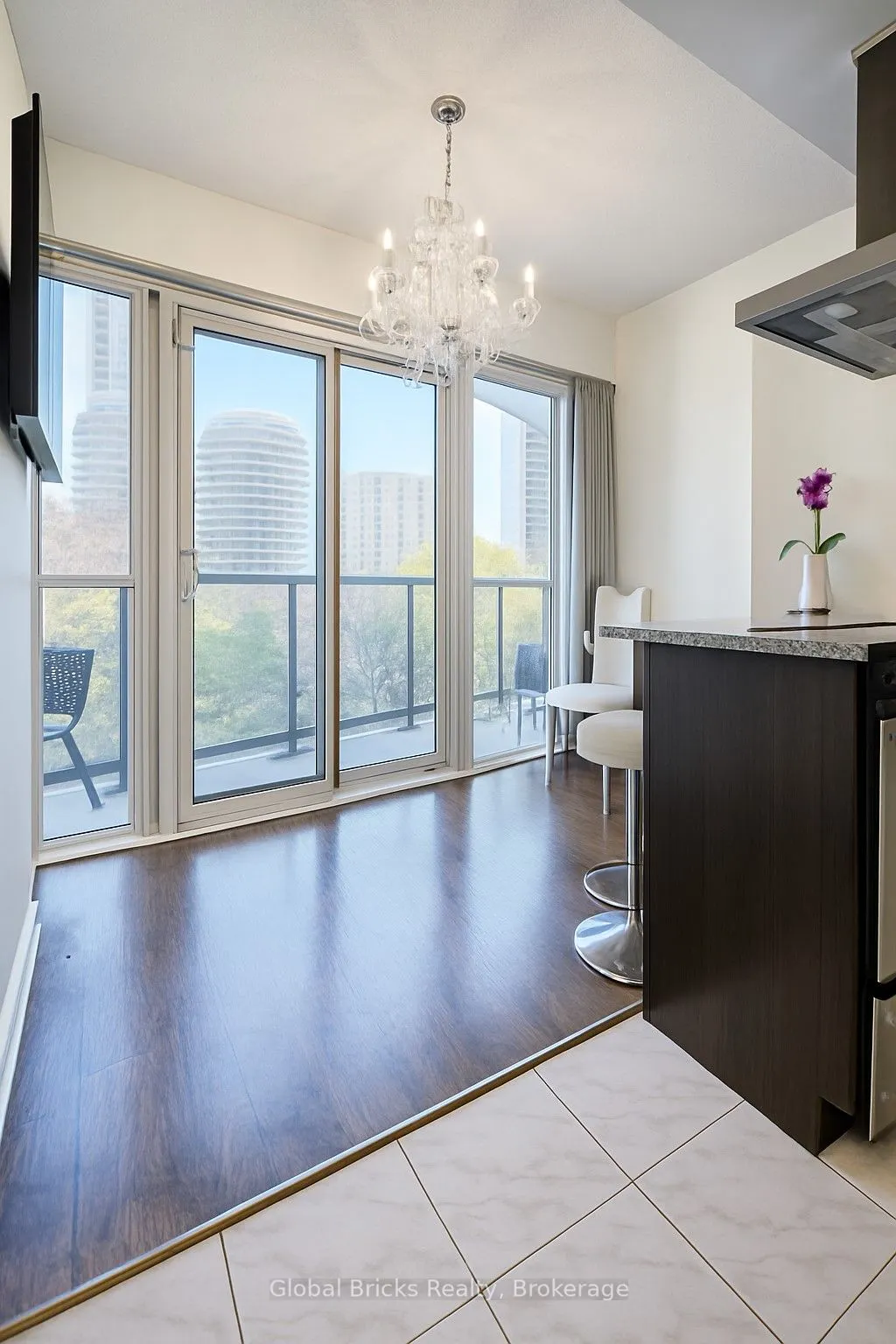 60 Absolute Avenue, #308