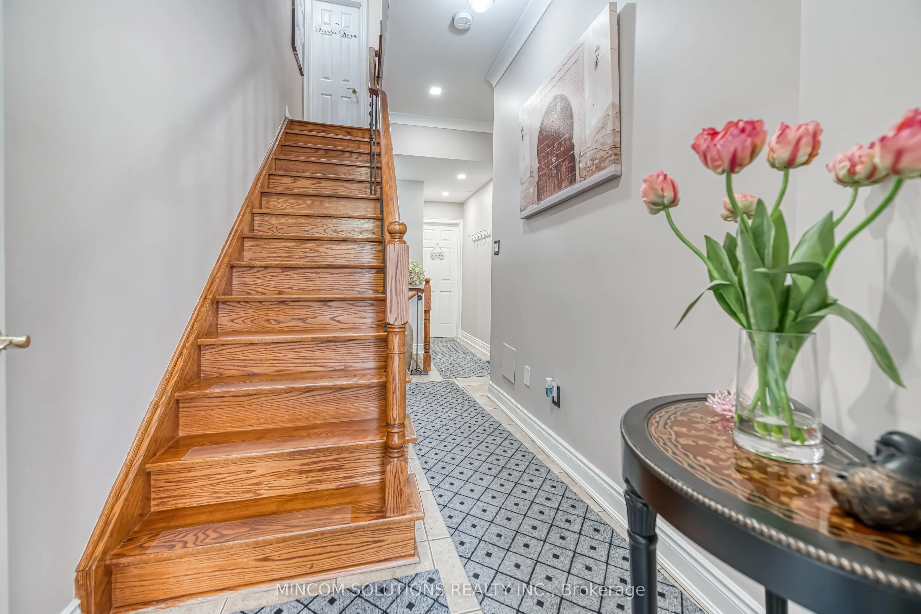 194 Lakeshore Road W, #3