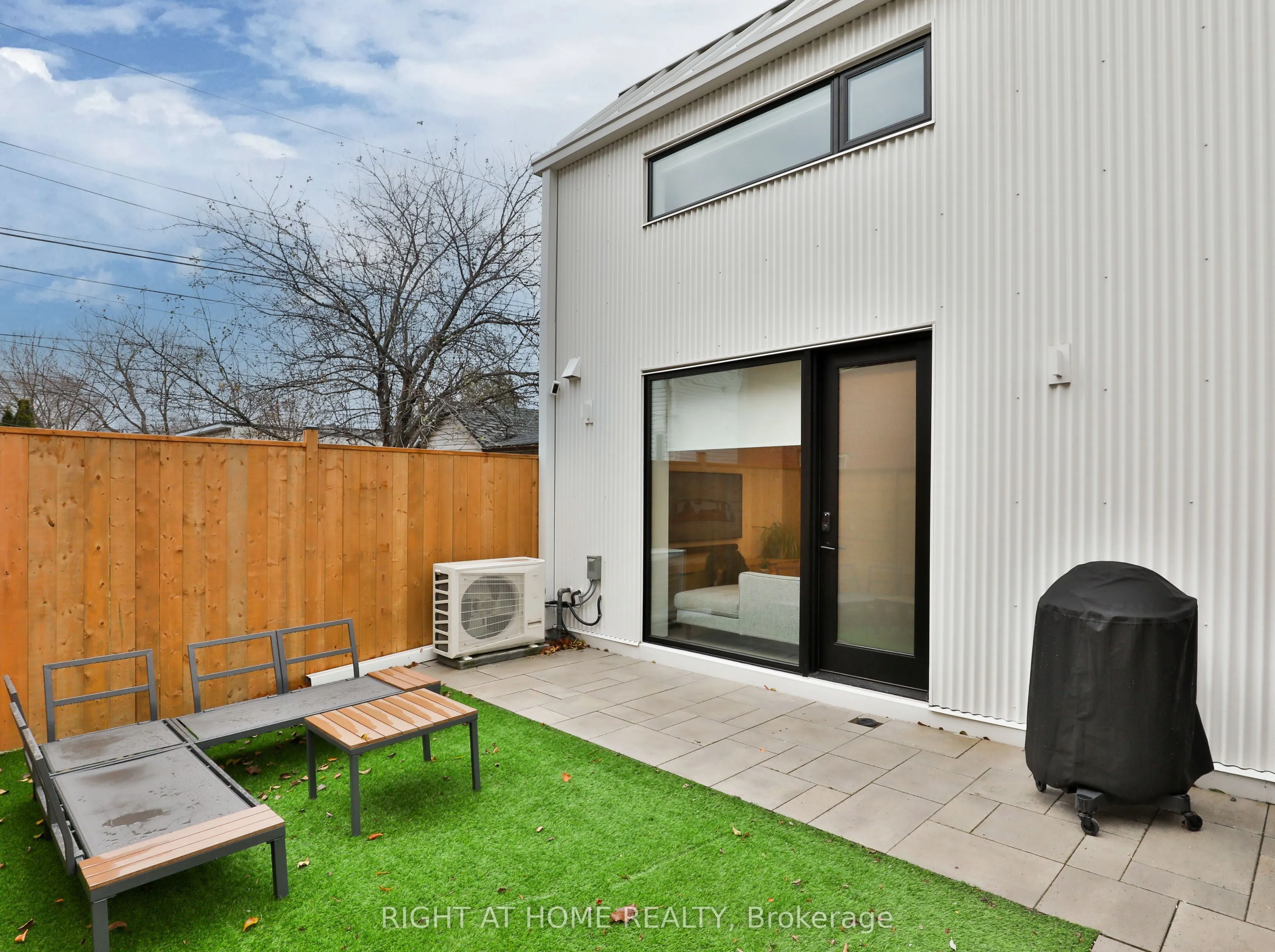 28 SALEM Avenue, #Laneway House
