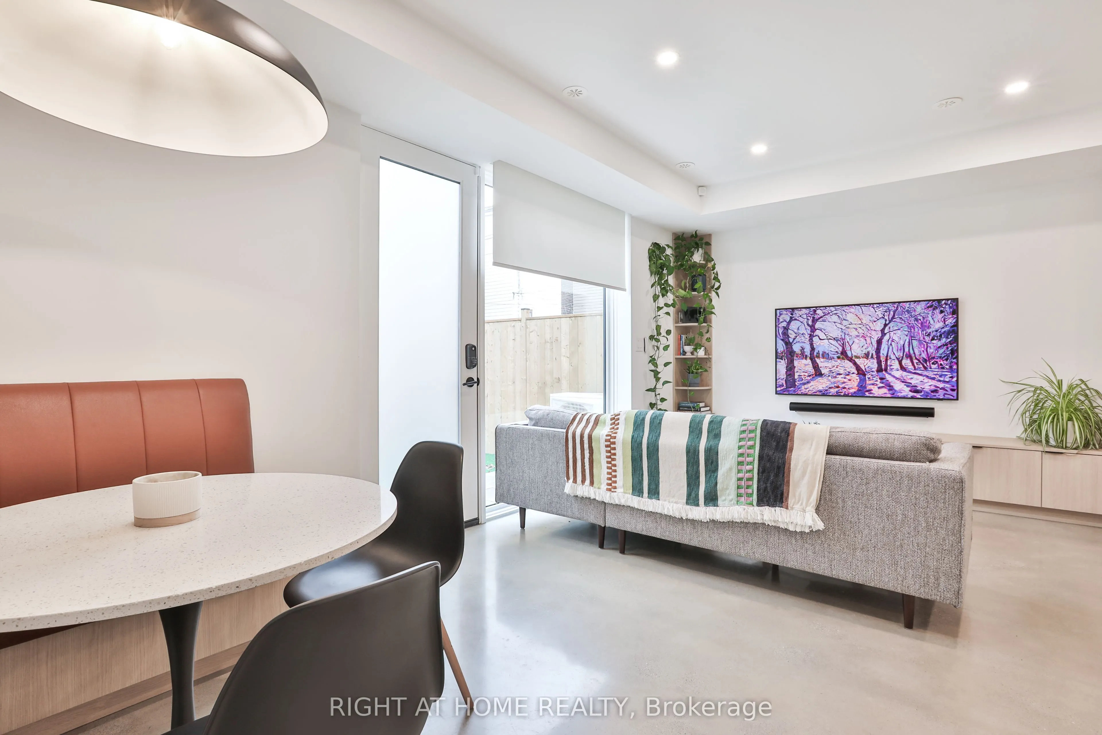 28 SALEM Avenue, #Laneway House