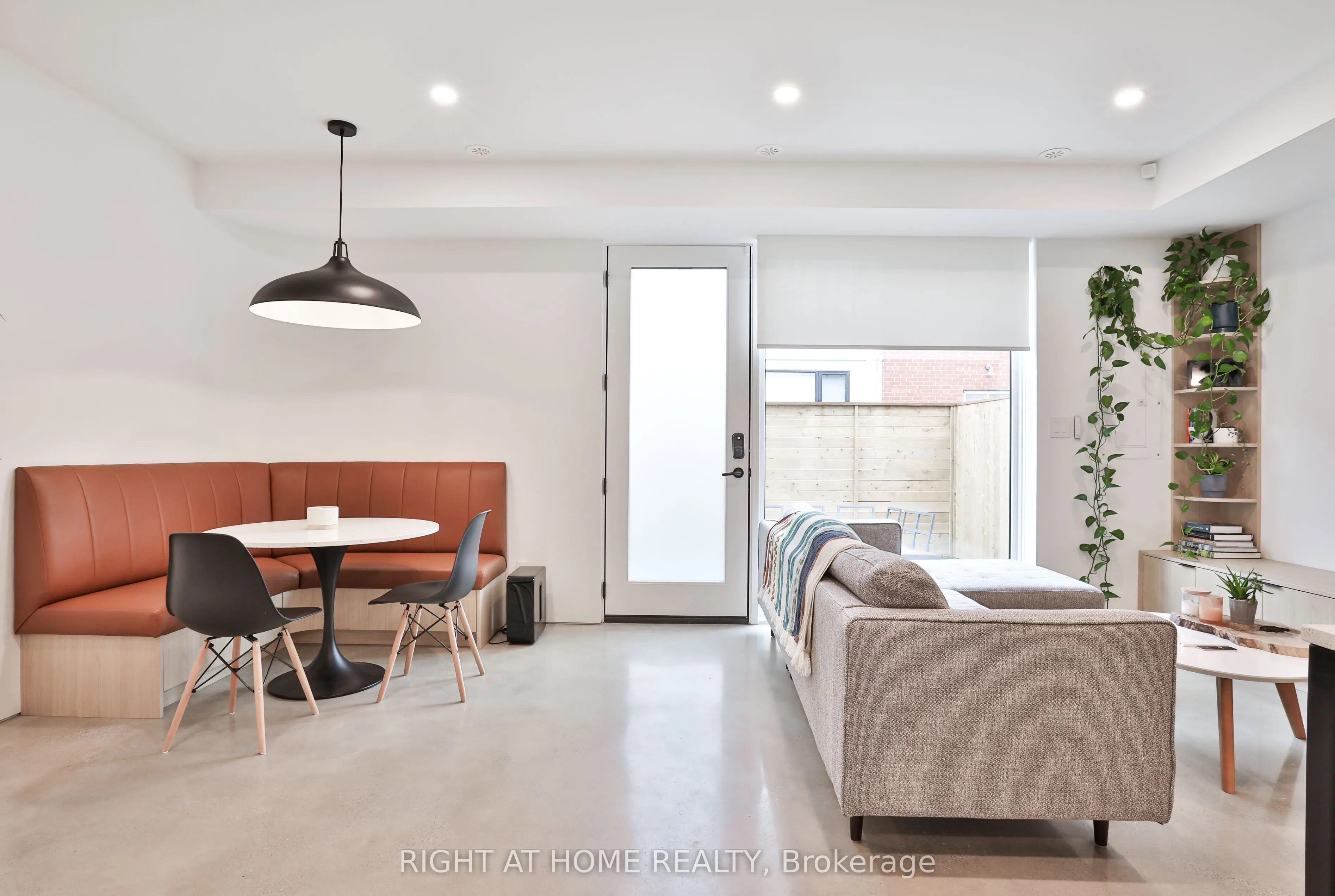28 SALEM Avenue, #Laneway House