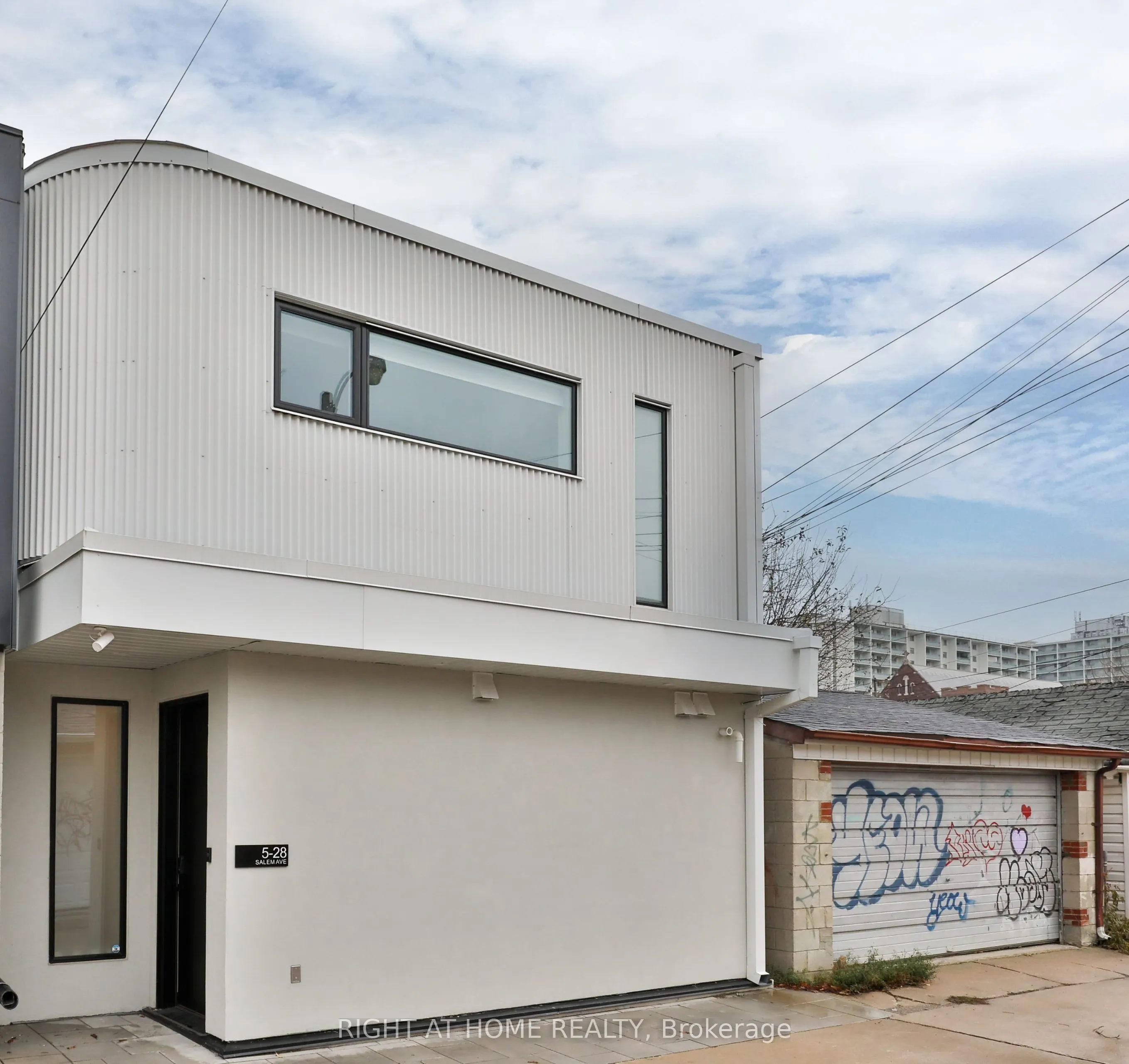 28 SALEM Avenue, #Laneway House