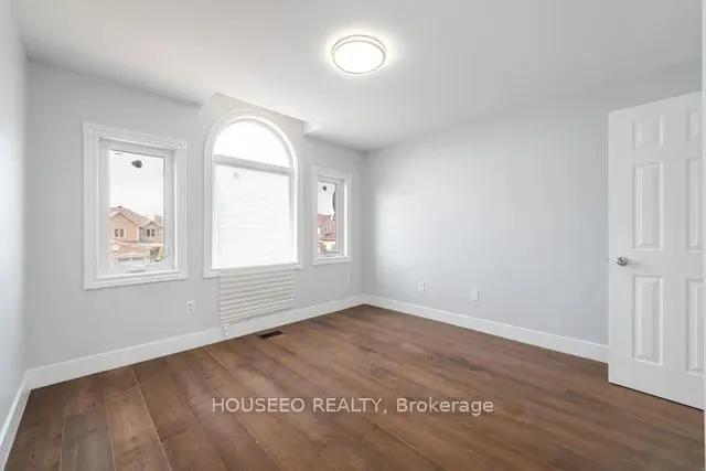 23 Fenflower Court