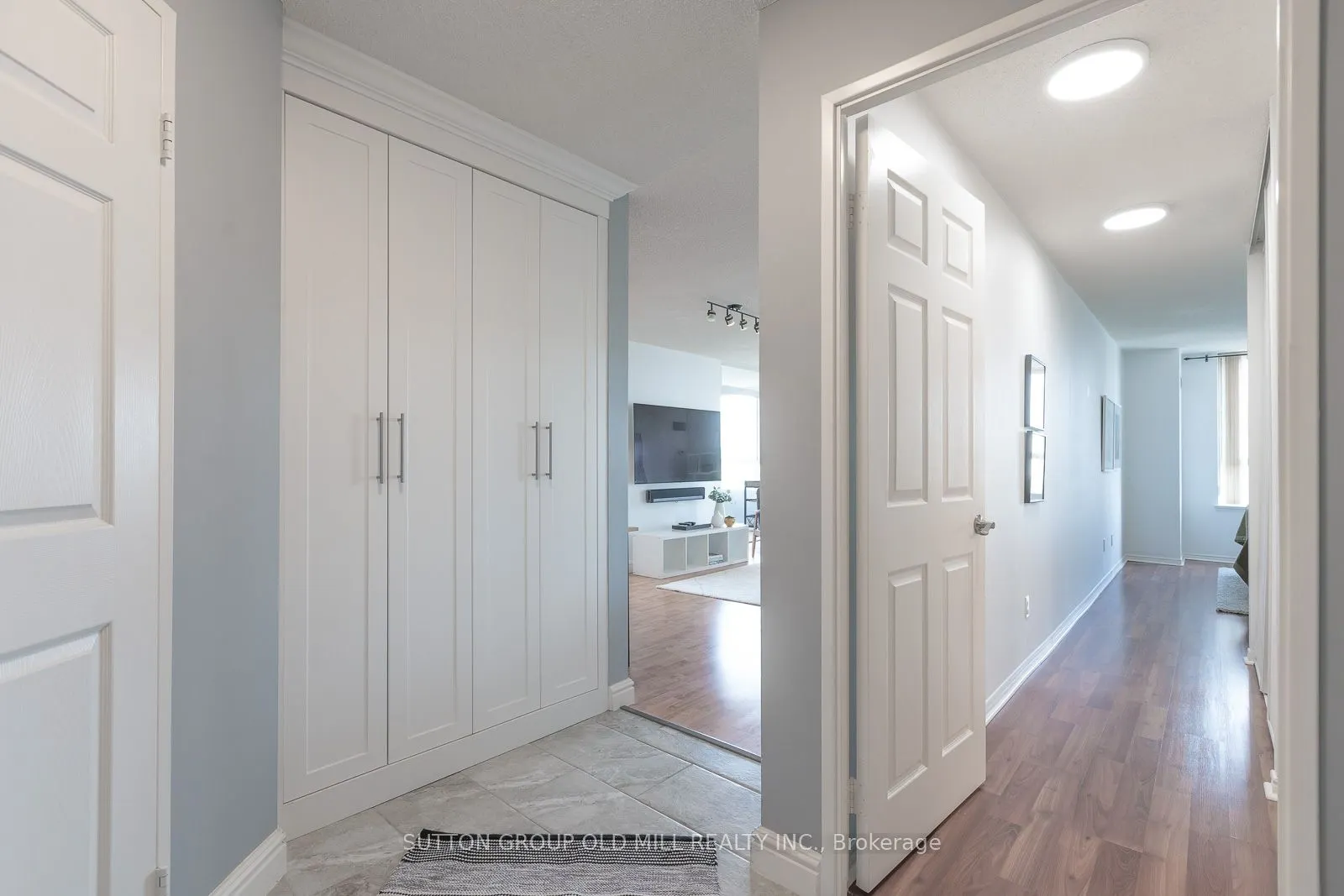 1485 Lakeshore Road E, #1014