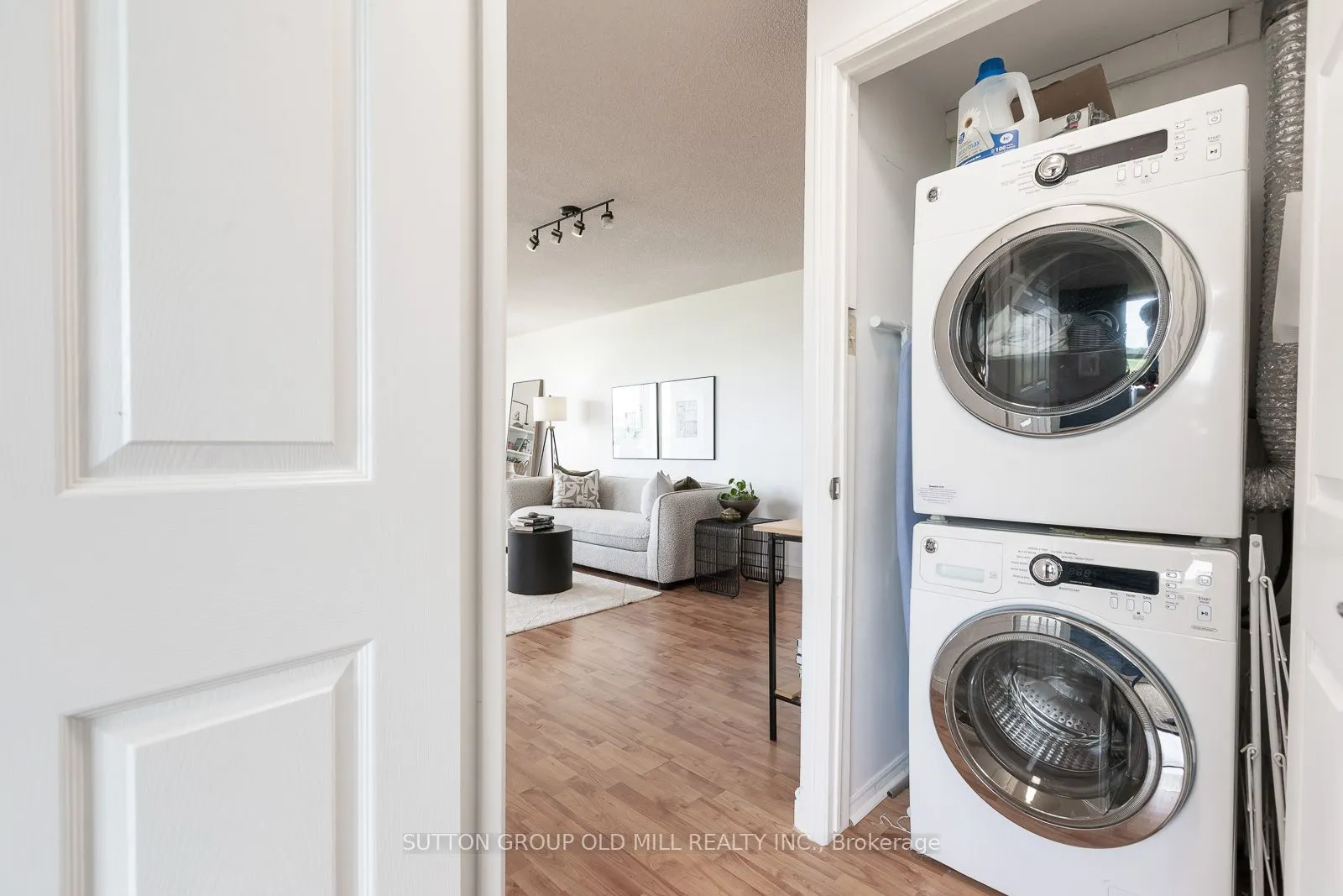 1485 Lakeshore Road E, #1014