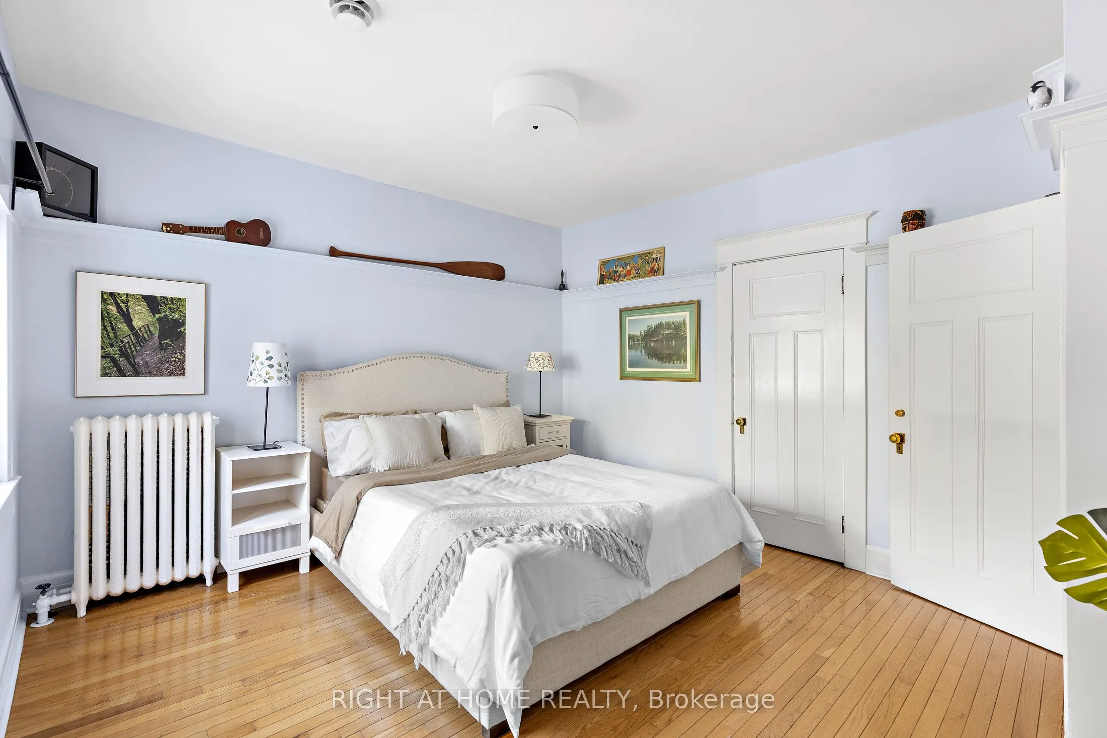 6 Lauder Avenue