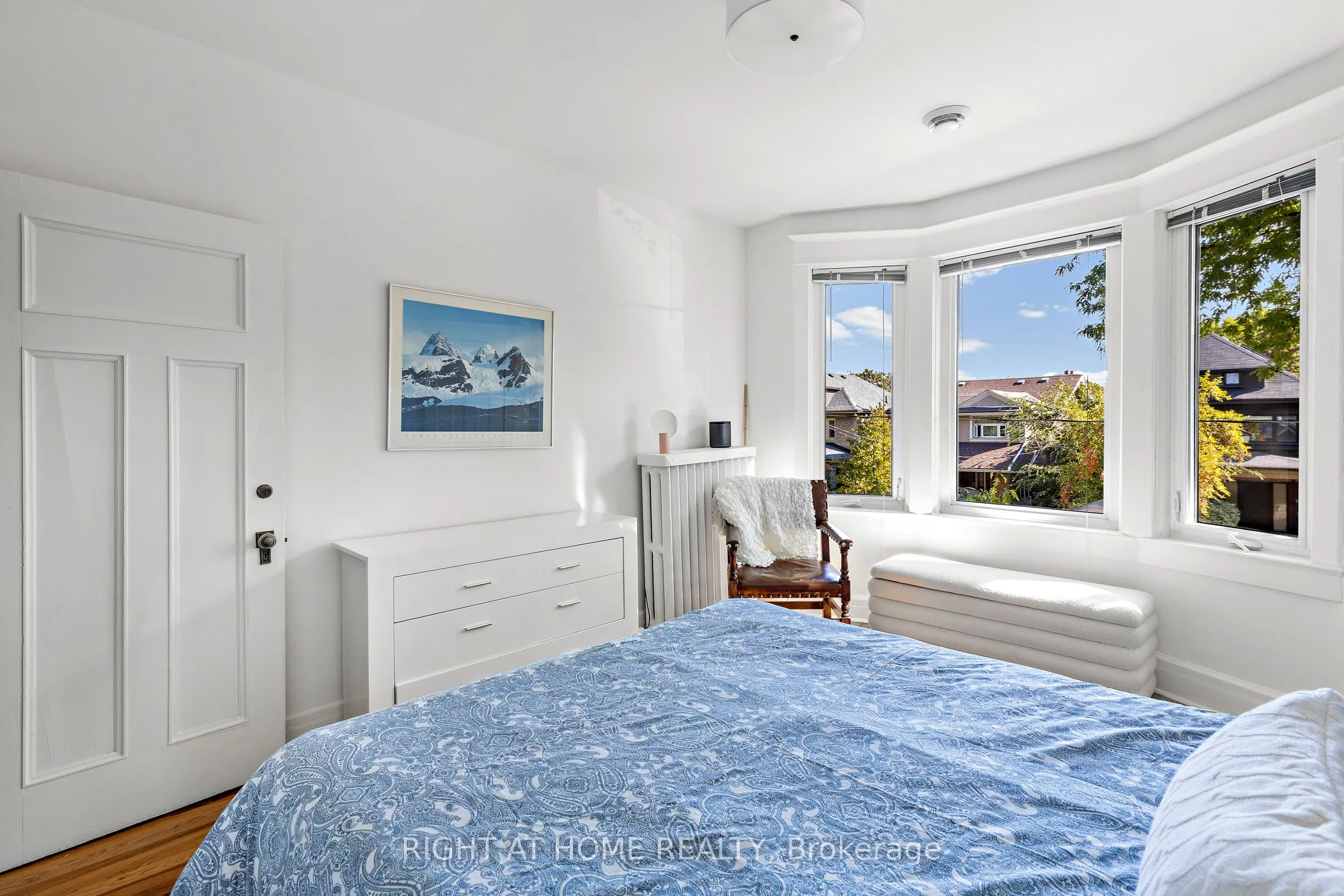 6 Lauder Avenue