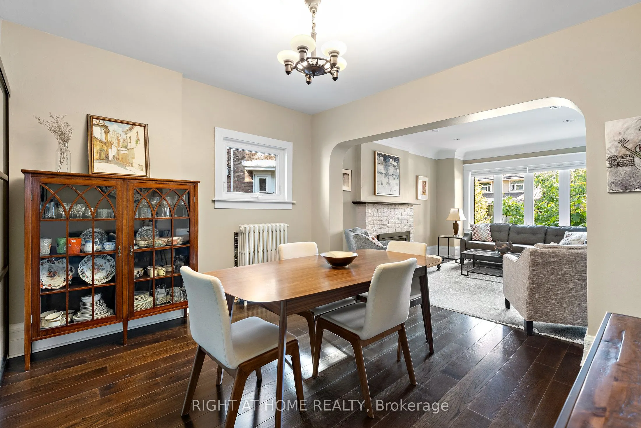 6 Lauder Avenue