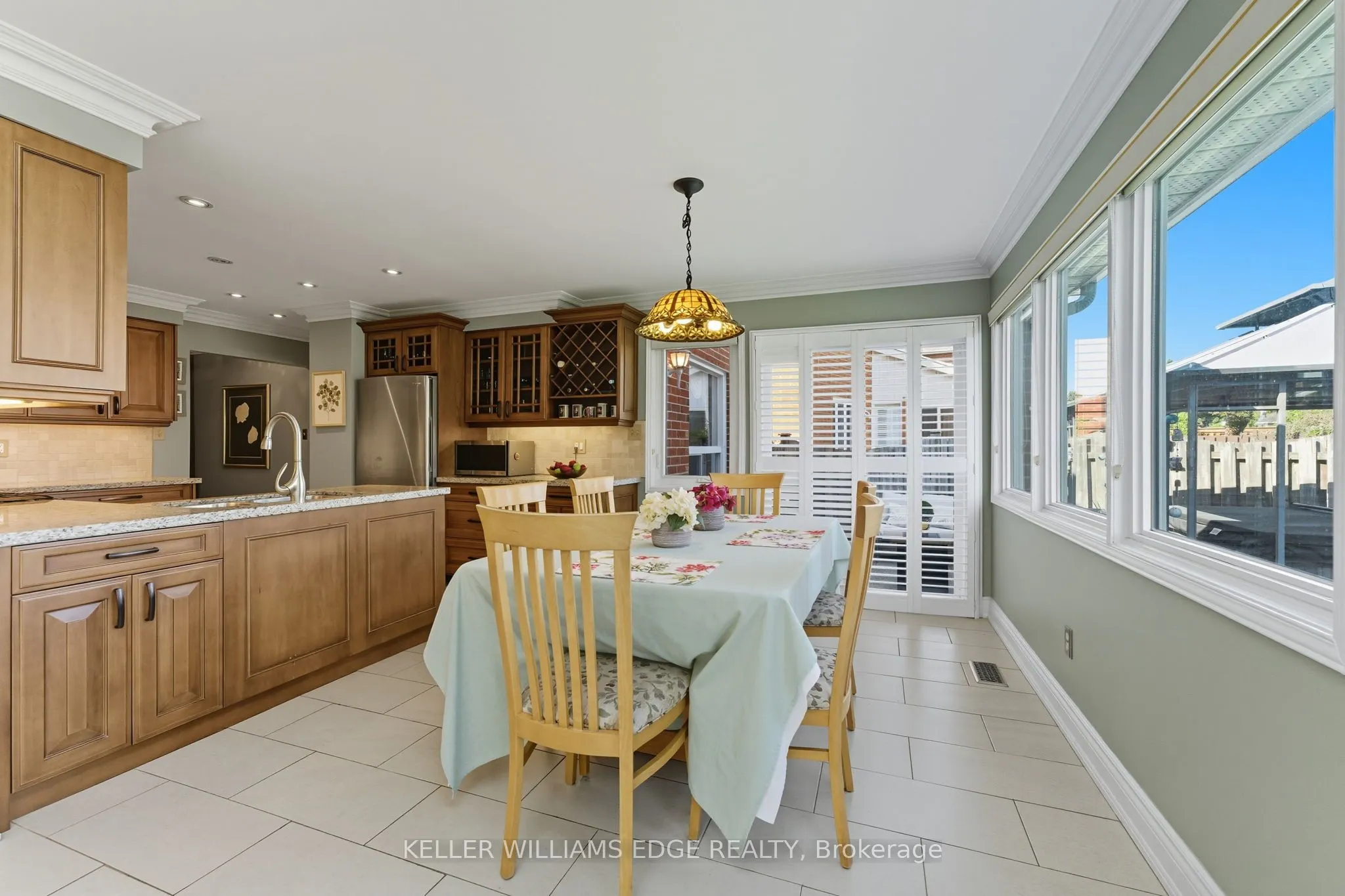 3043 Vanderbilt Road