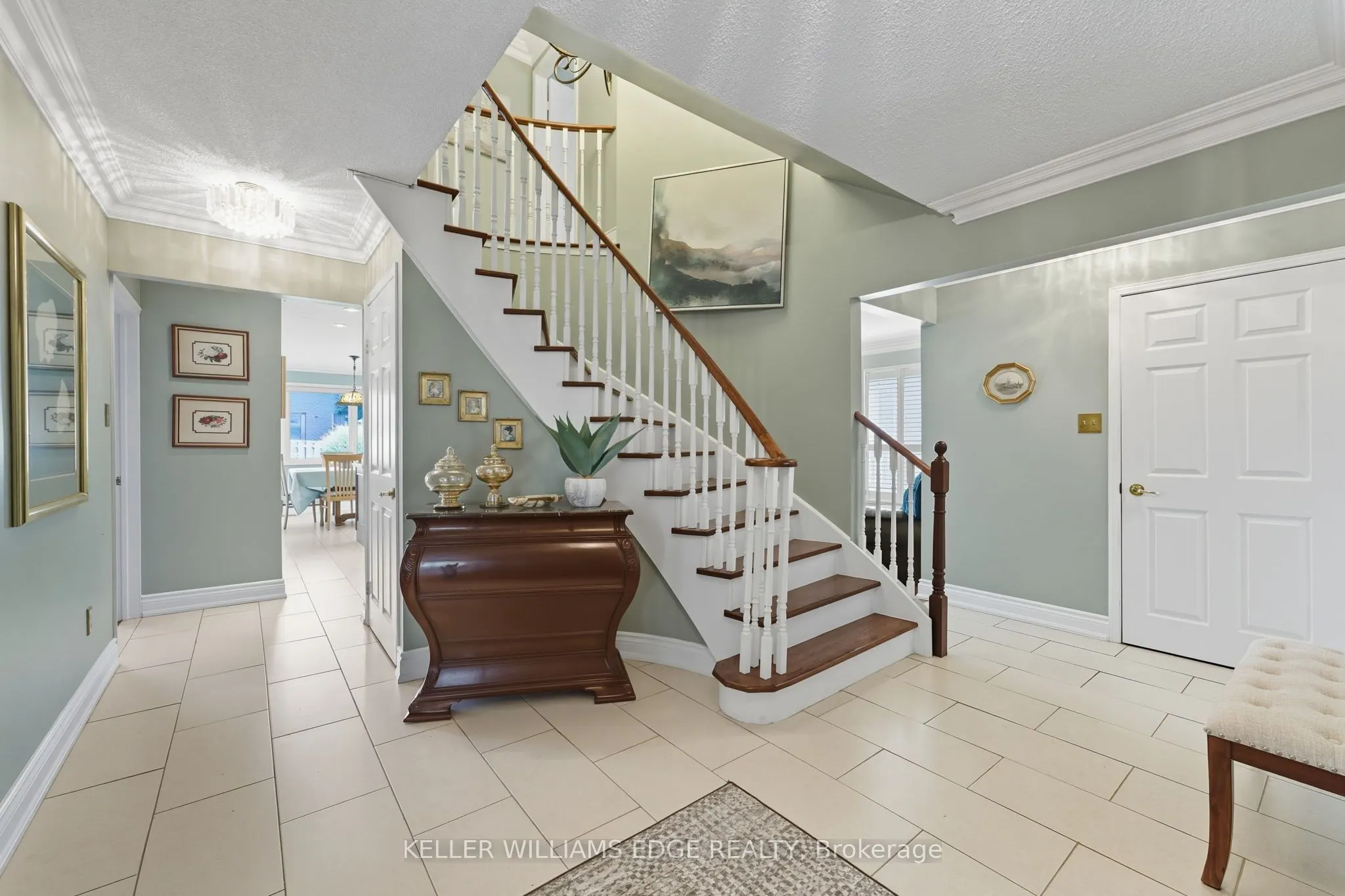 3043 Vanderbilt Road