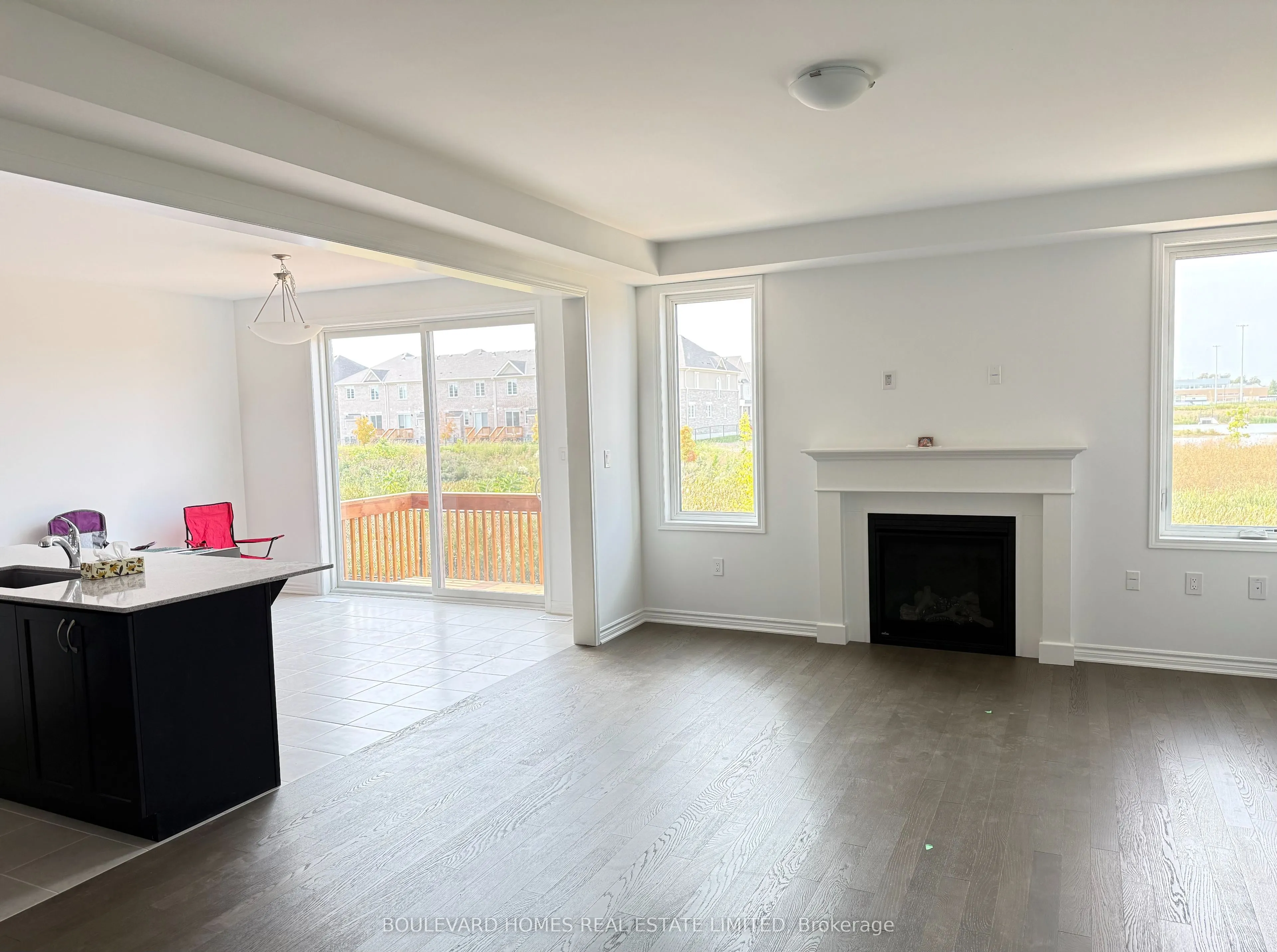 1561 Rothbury Cres Crescent