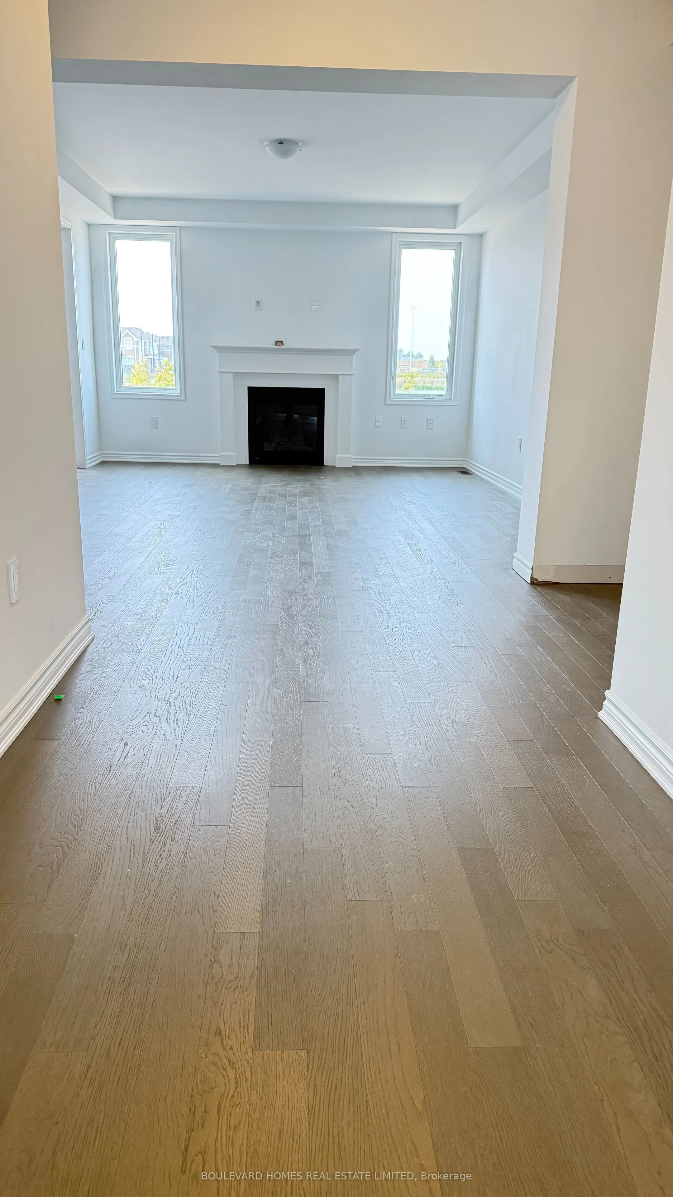 1561 Rothbury Cres Crescent