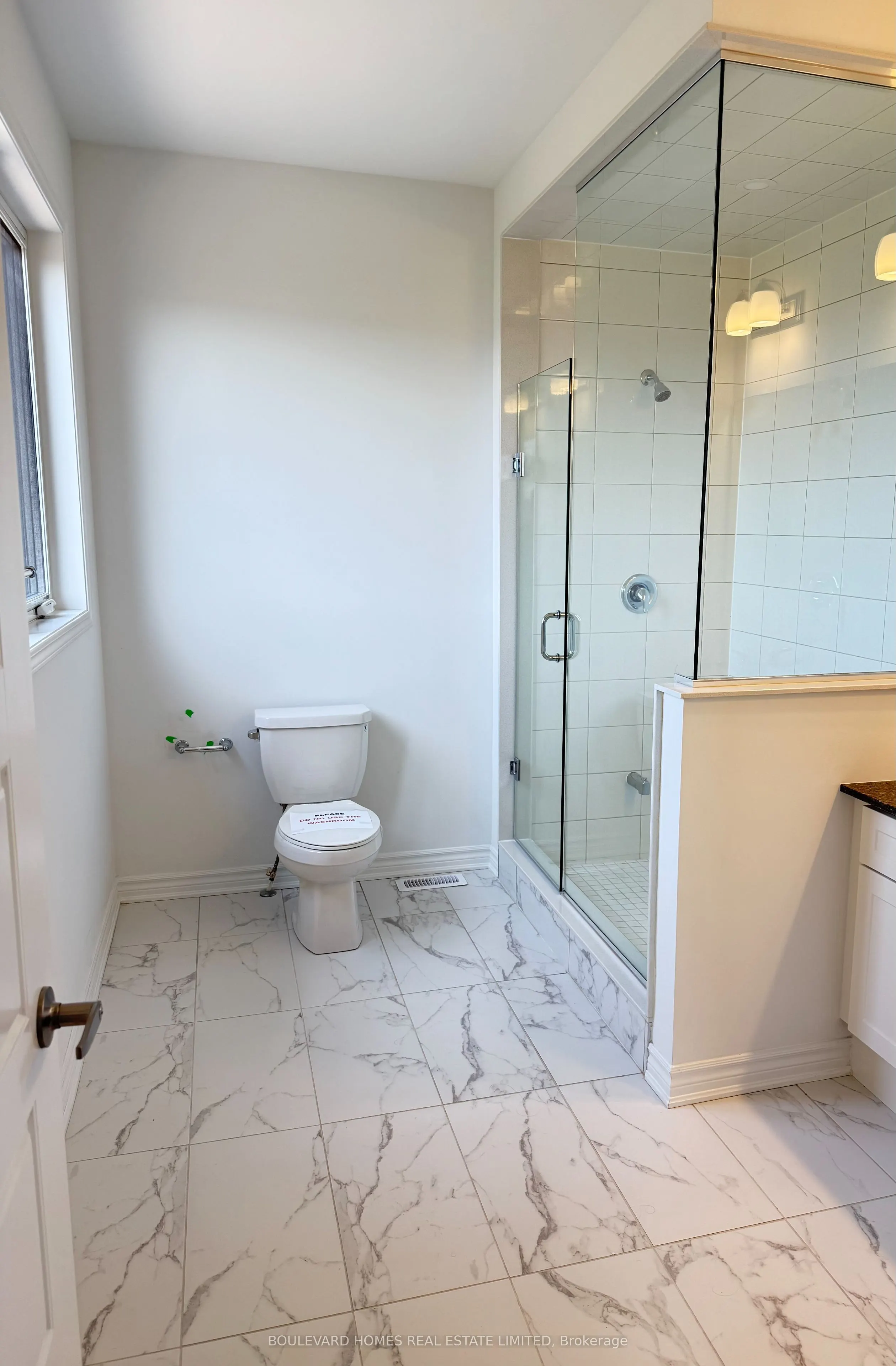 1561 Rothbury Cres Crescent