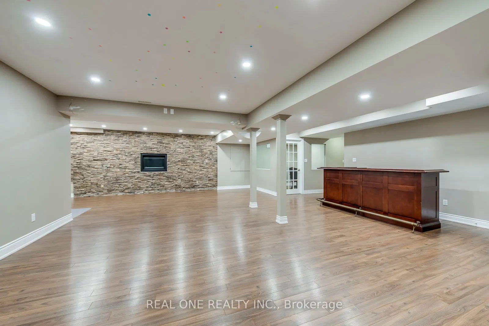 2336 Thruxton Drive