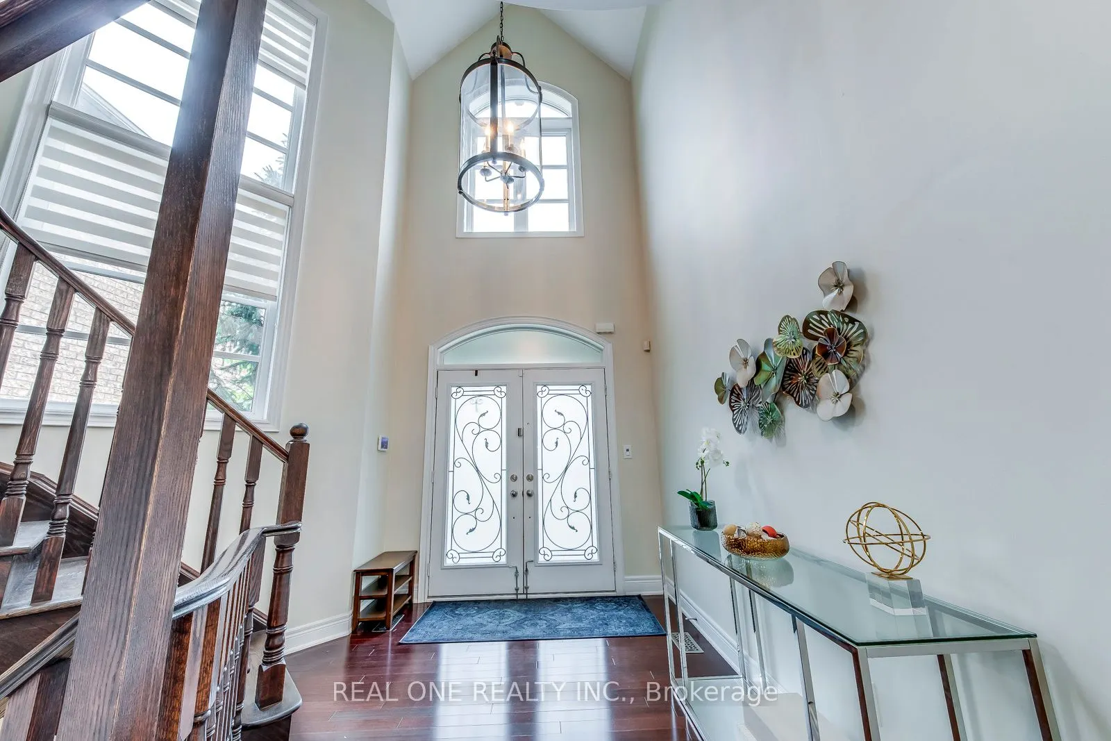 2336 Thruxton Drive