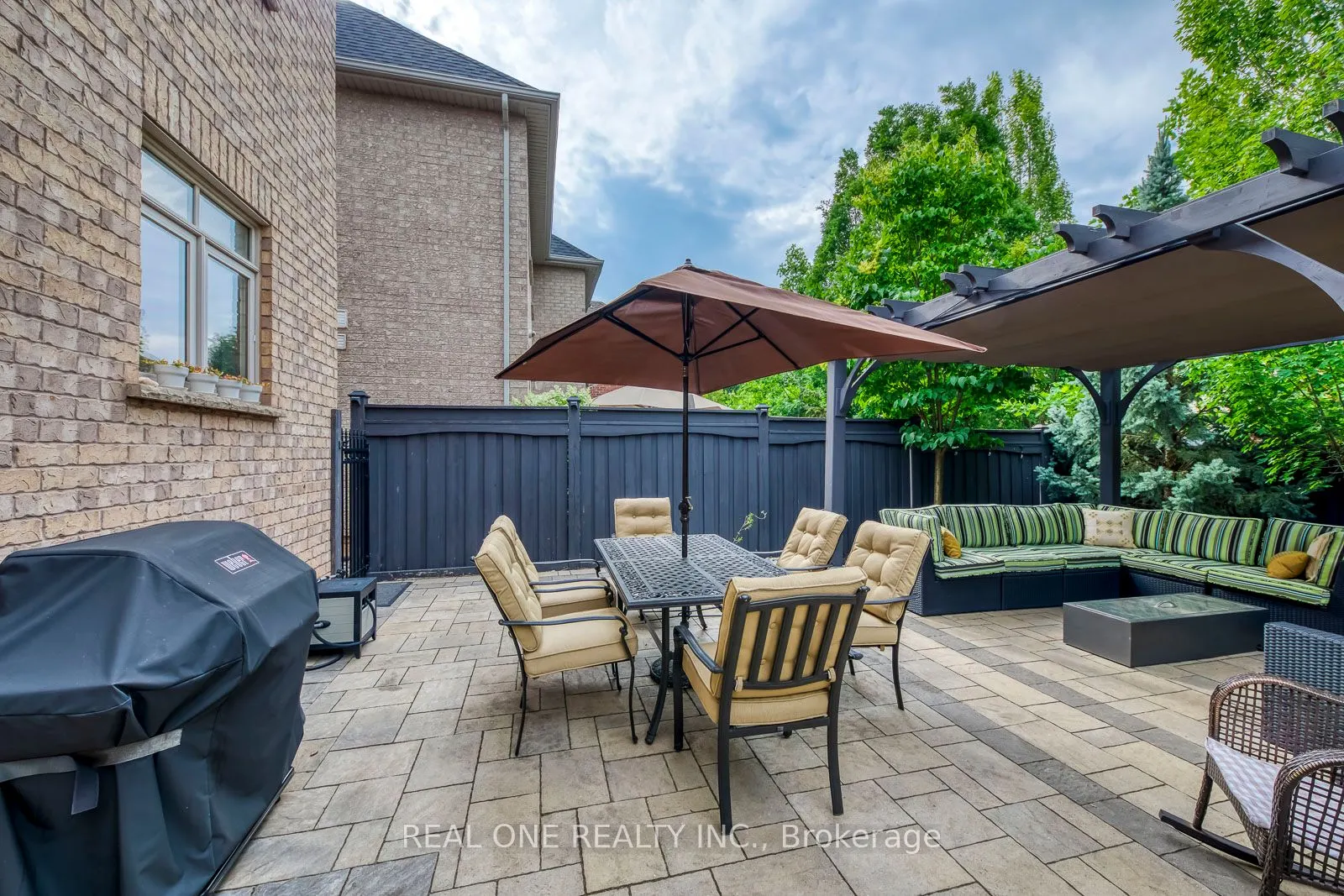 2336 Thruxton Drive