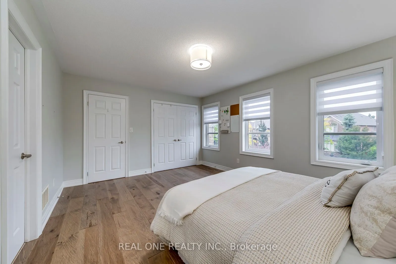2336 Thruxton Drive